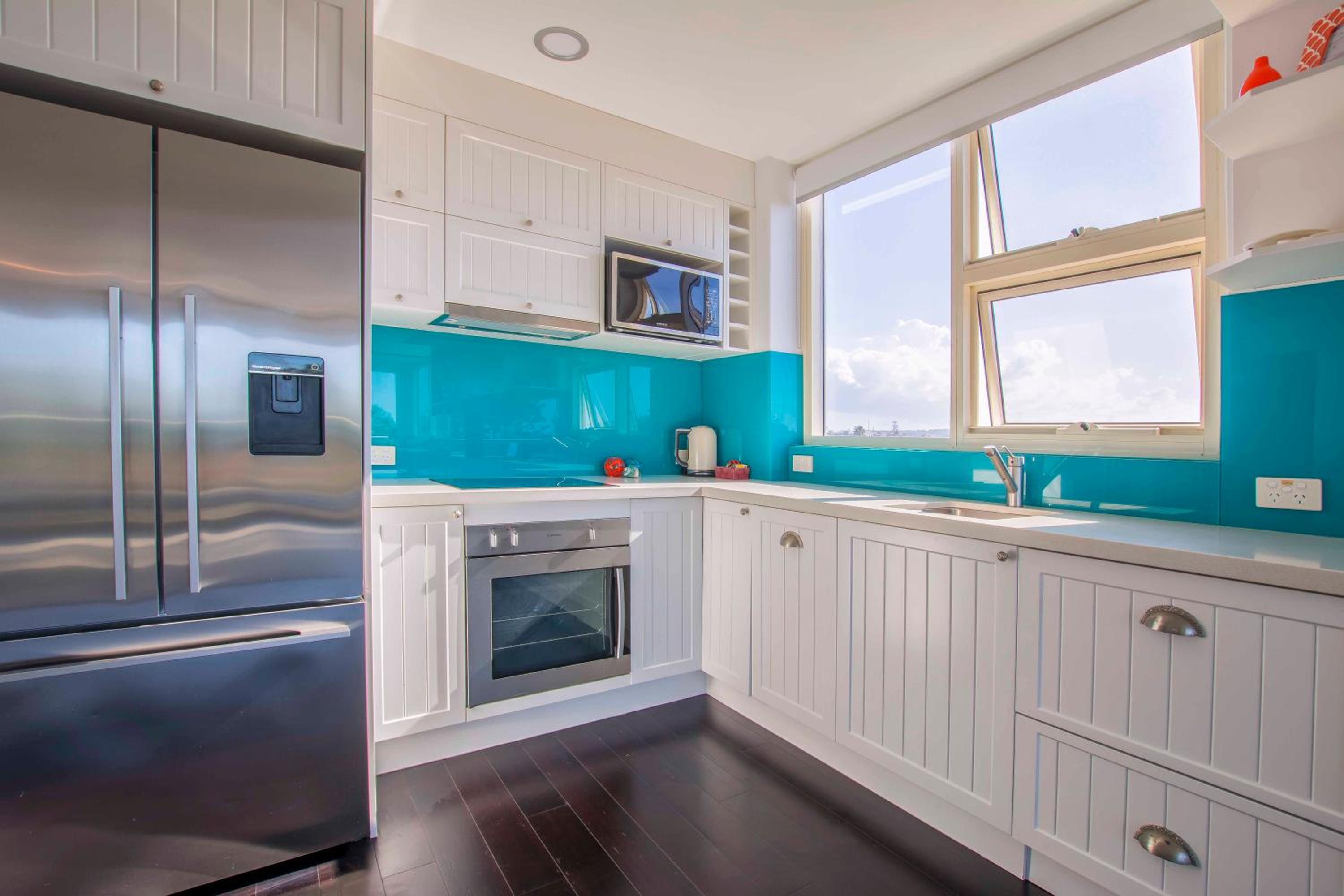 Executive Two-Bedroom Apartment with Partial Sea View photo 2