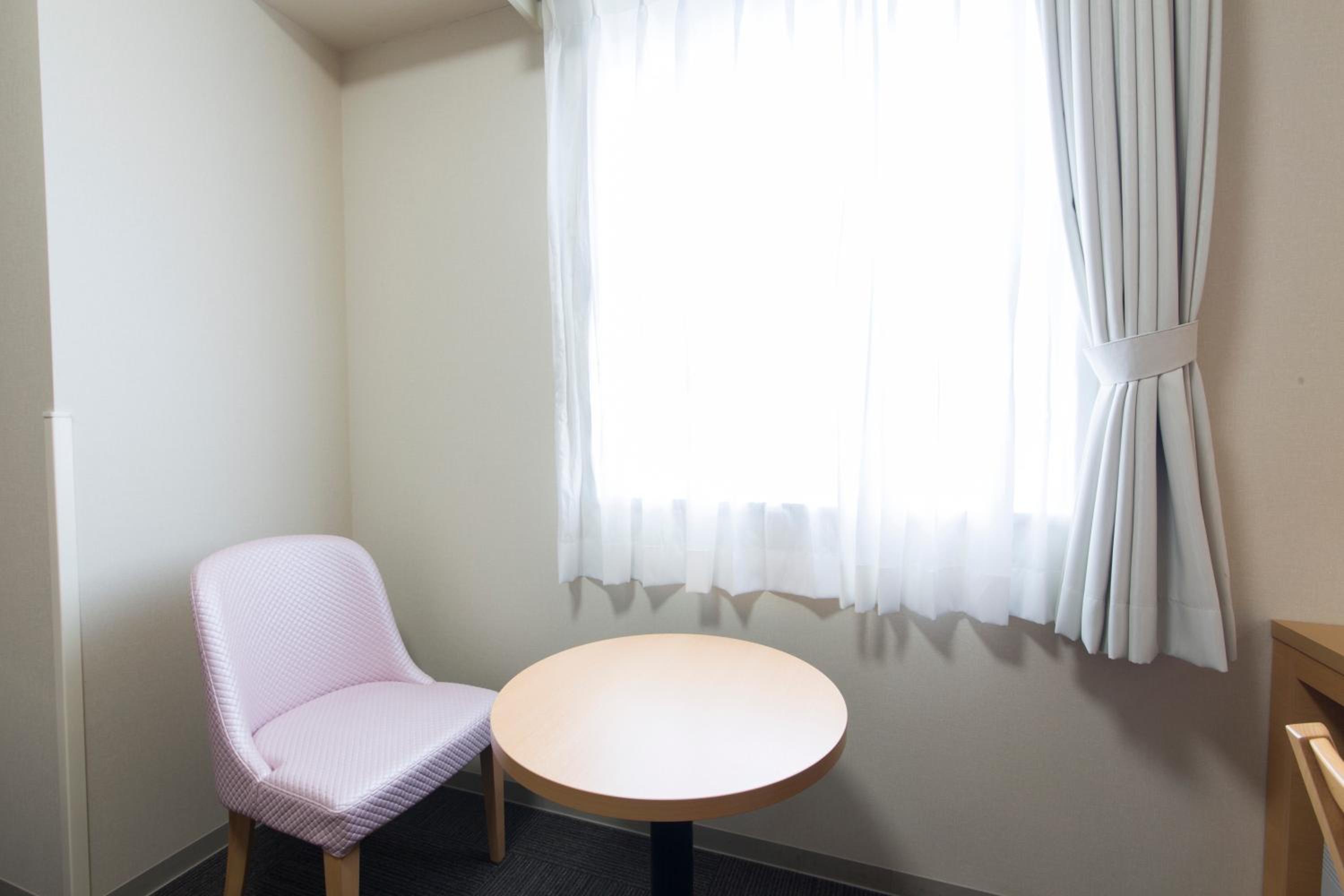 Double Room - Non-Smoking  - Photo 2