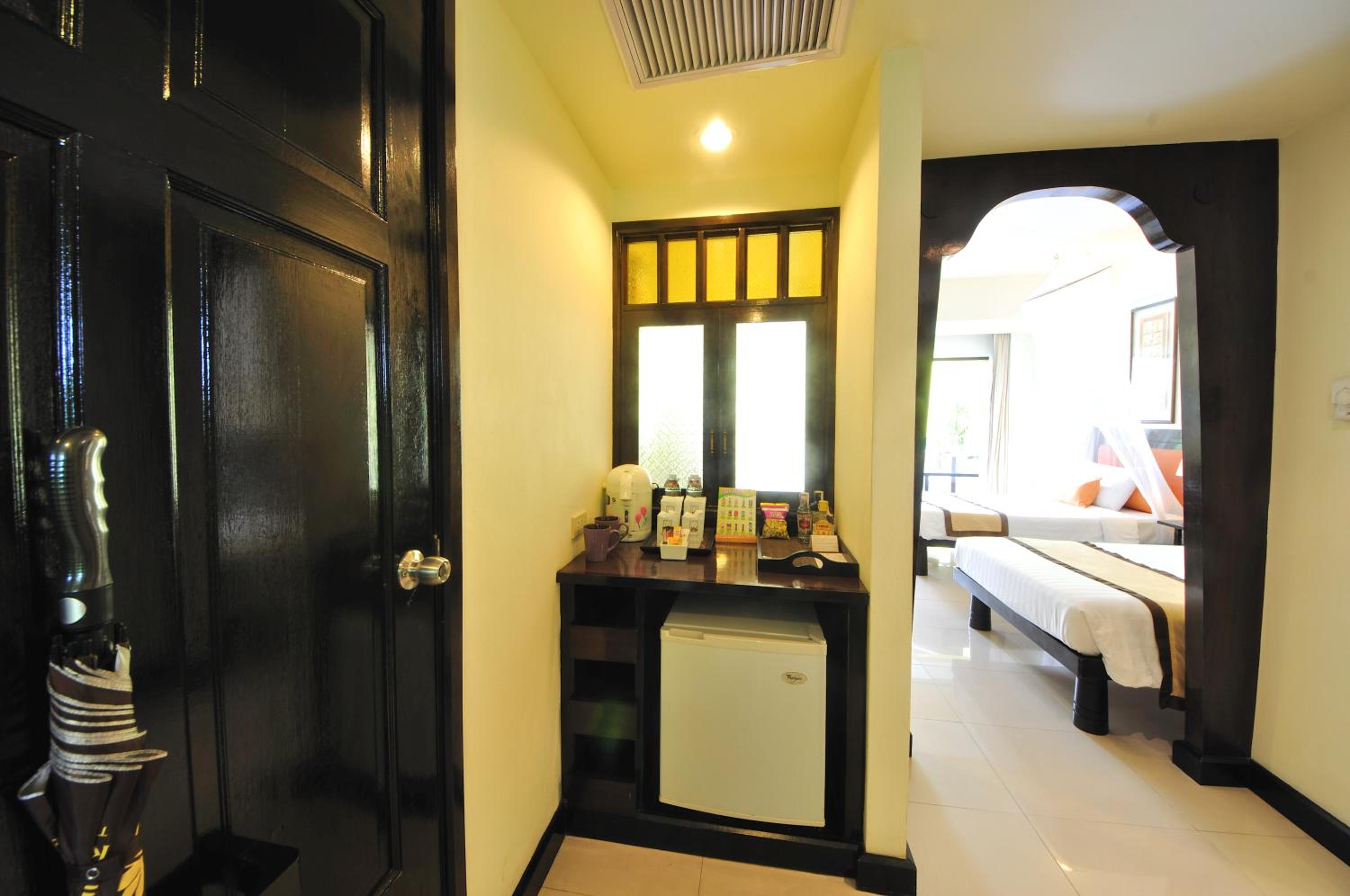 Deluxe Room - Photo 2