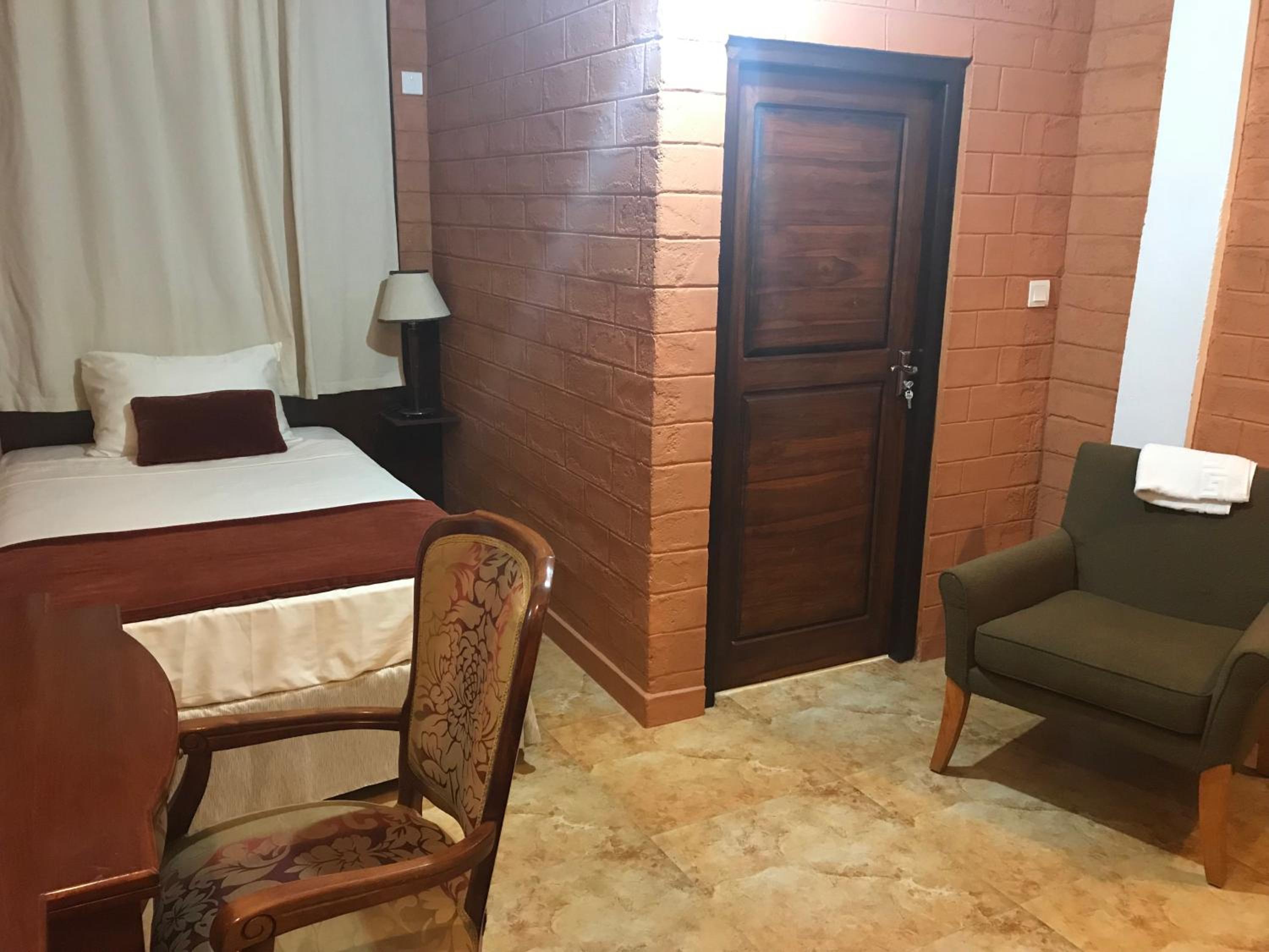Single Room with Pool View photo 2