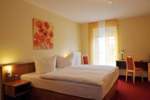Economy Double Room - Photo 3