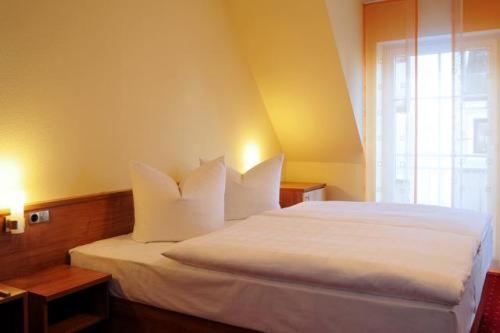 Economy Double Room - Photo 1