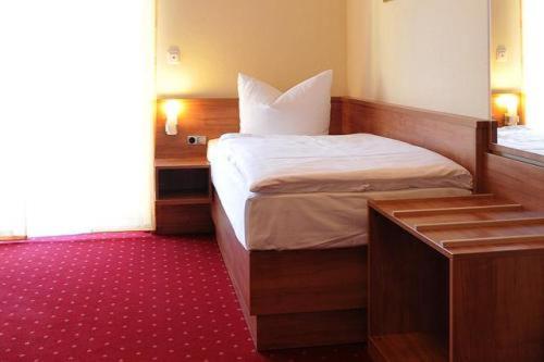 Standard Double Room - Photo 1