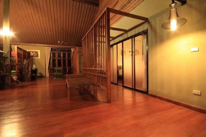 Four-Bedroom House - Photo 9