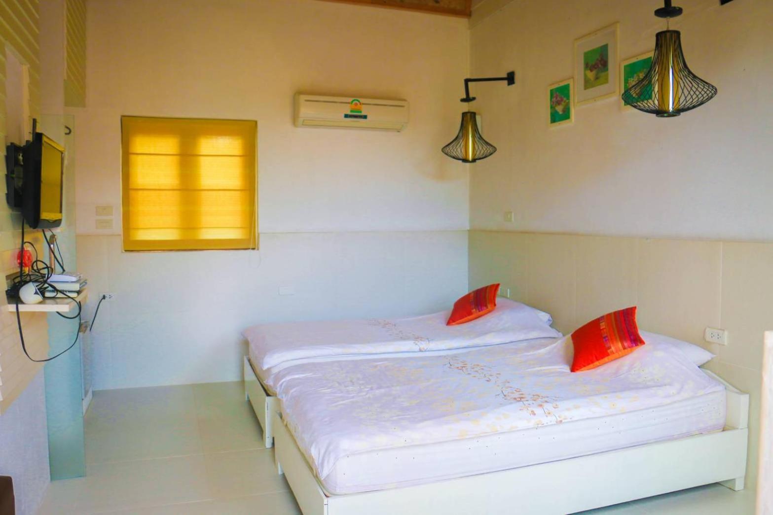 Deluxe Double or Twin Room - Photo 4