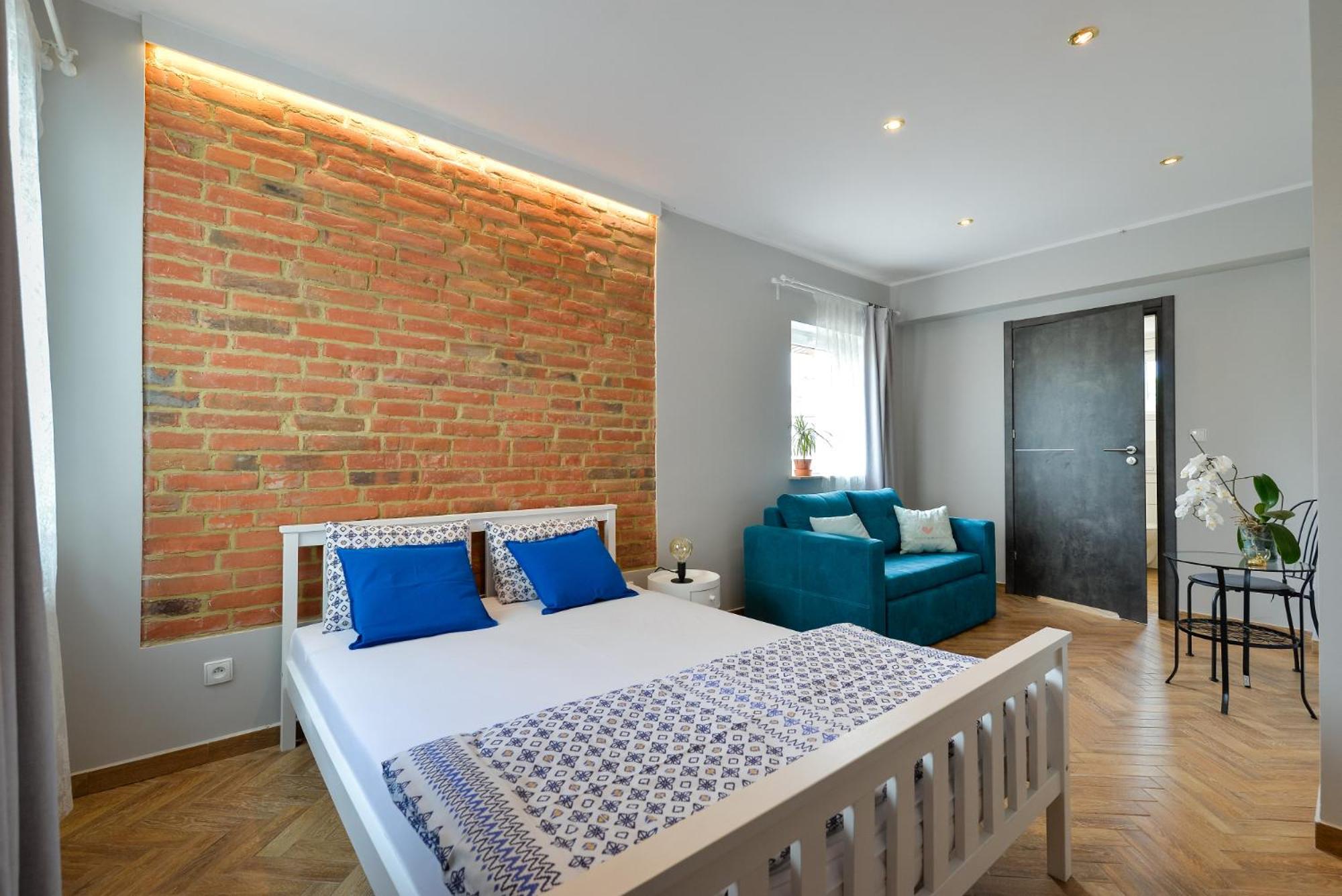 Double or Twin Room with Private Bathroom- Room no.7 - Photo 1