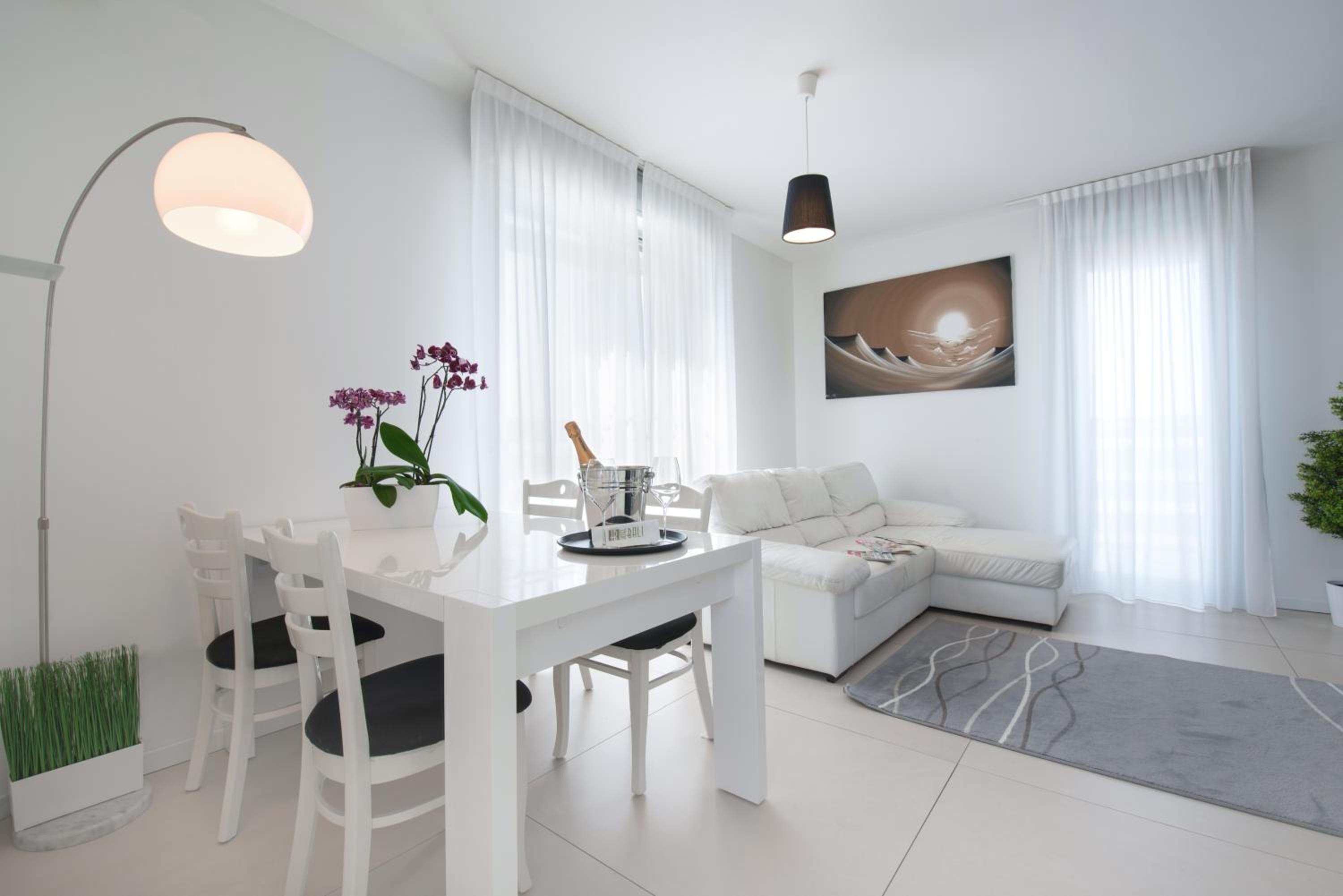 Two-Bedroom Suite with Sea View - Photo 2