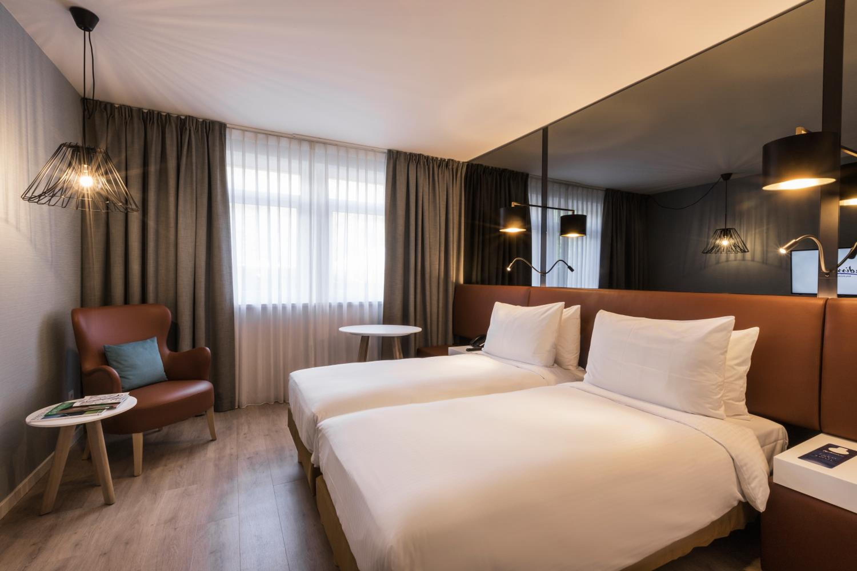Premium Room thumbnail 5