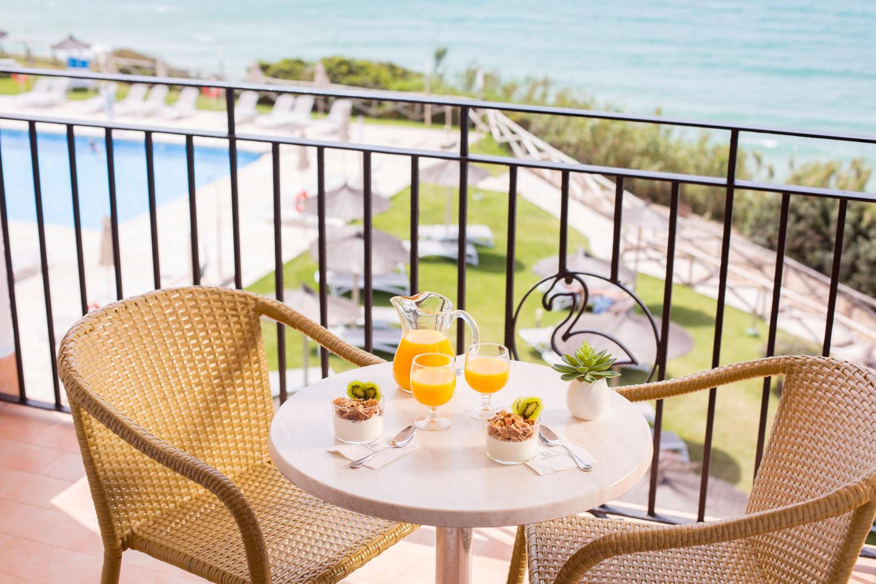 Double with Sea View - Photo 4
