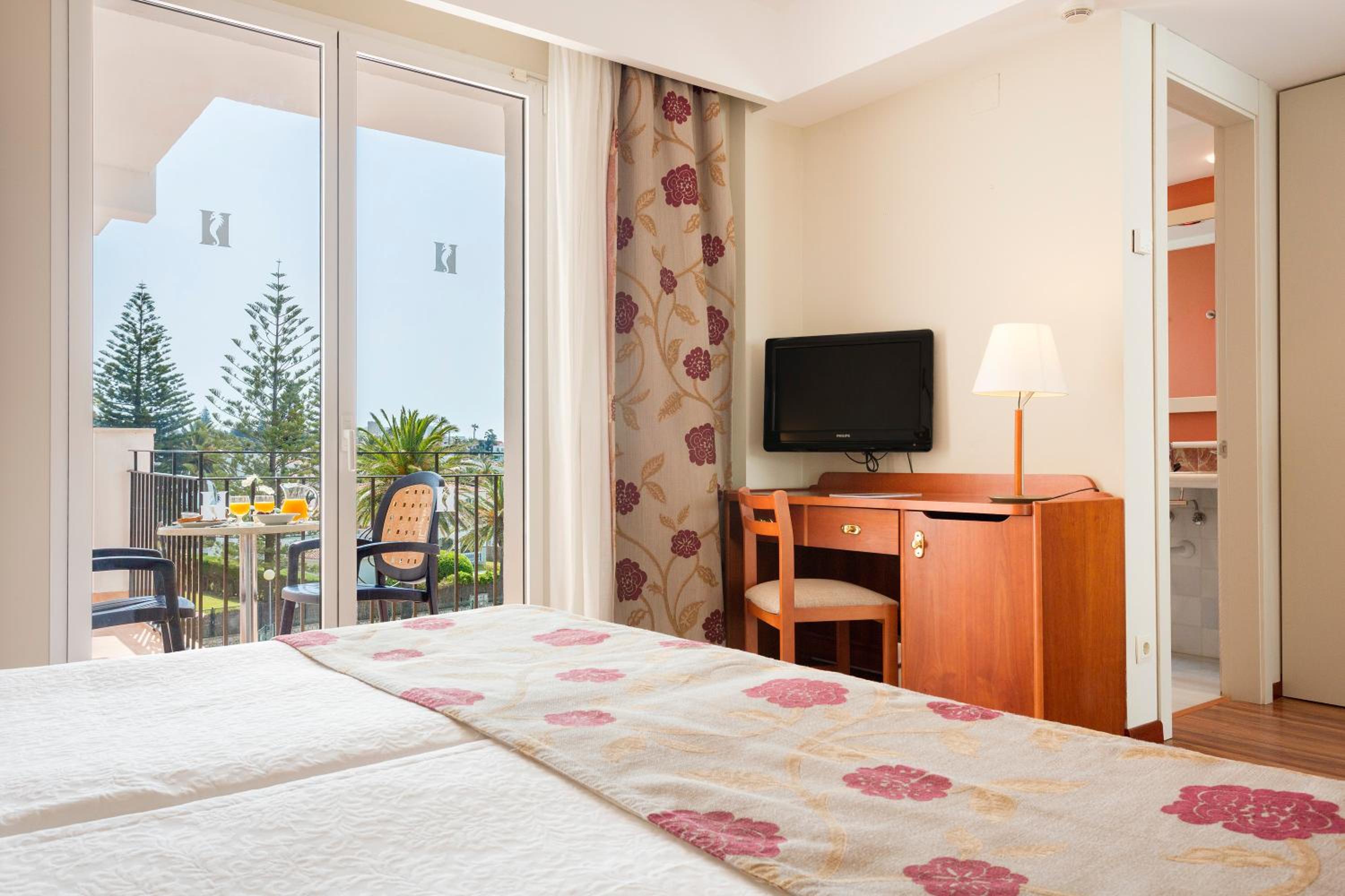 Standard Double Room - Photo 3