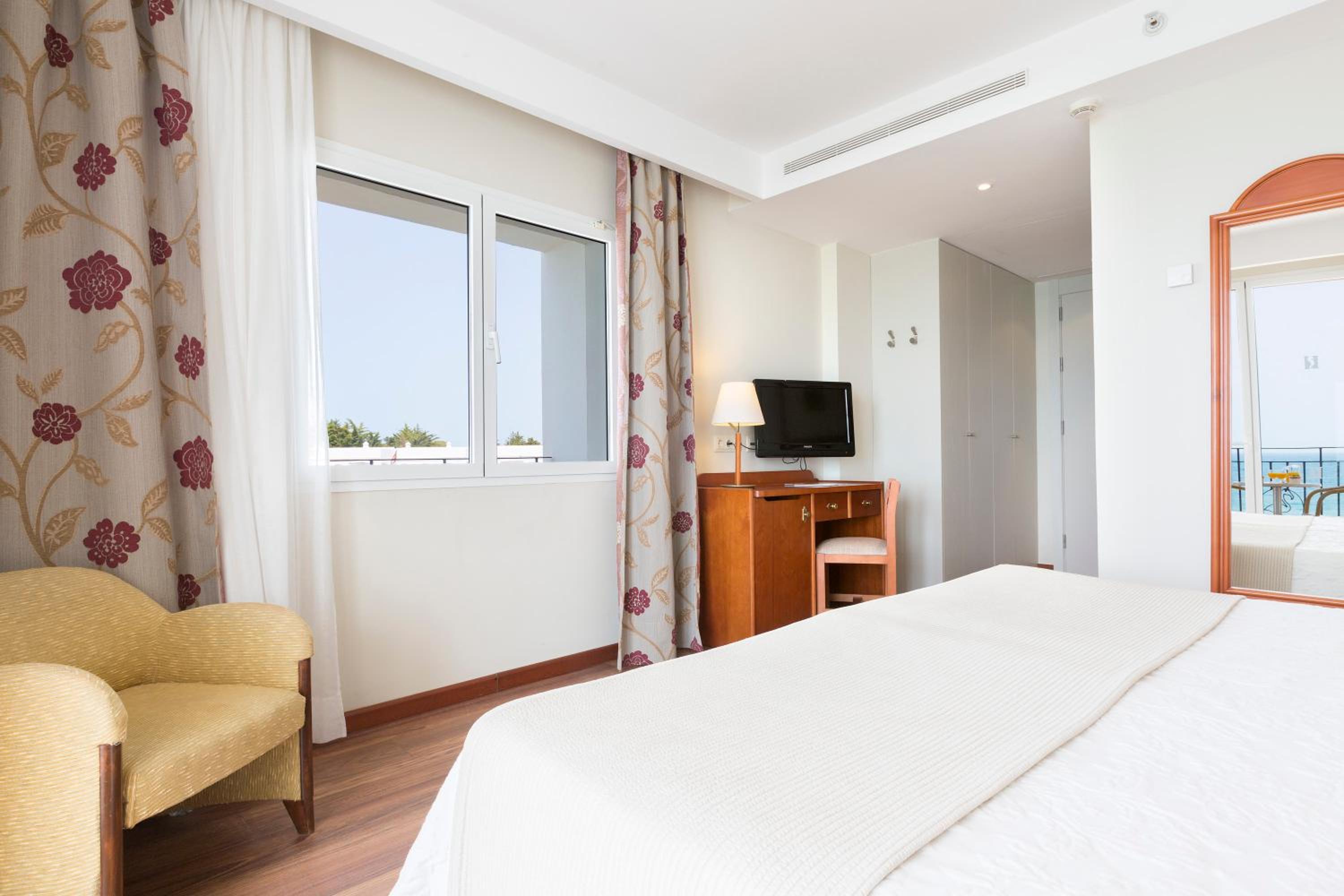 Standard Double Room - Photo 4