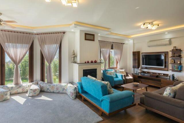 Villa with Private Pool photo 1