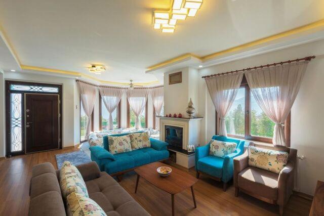 Villa with Private Pool photo 3