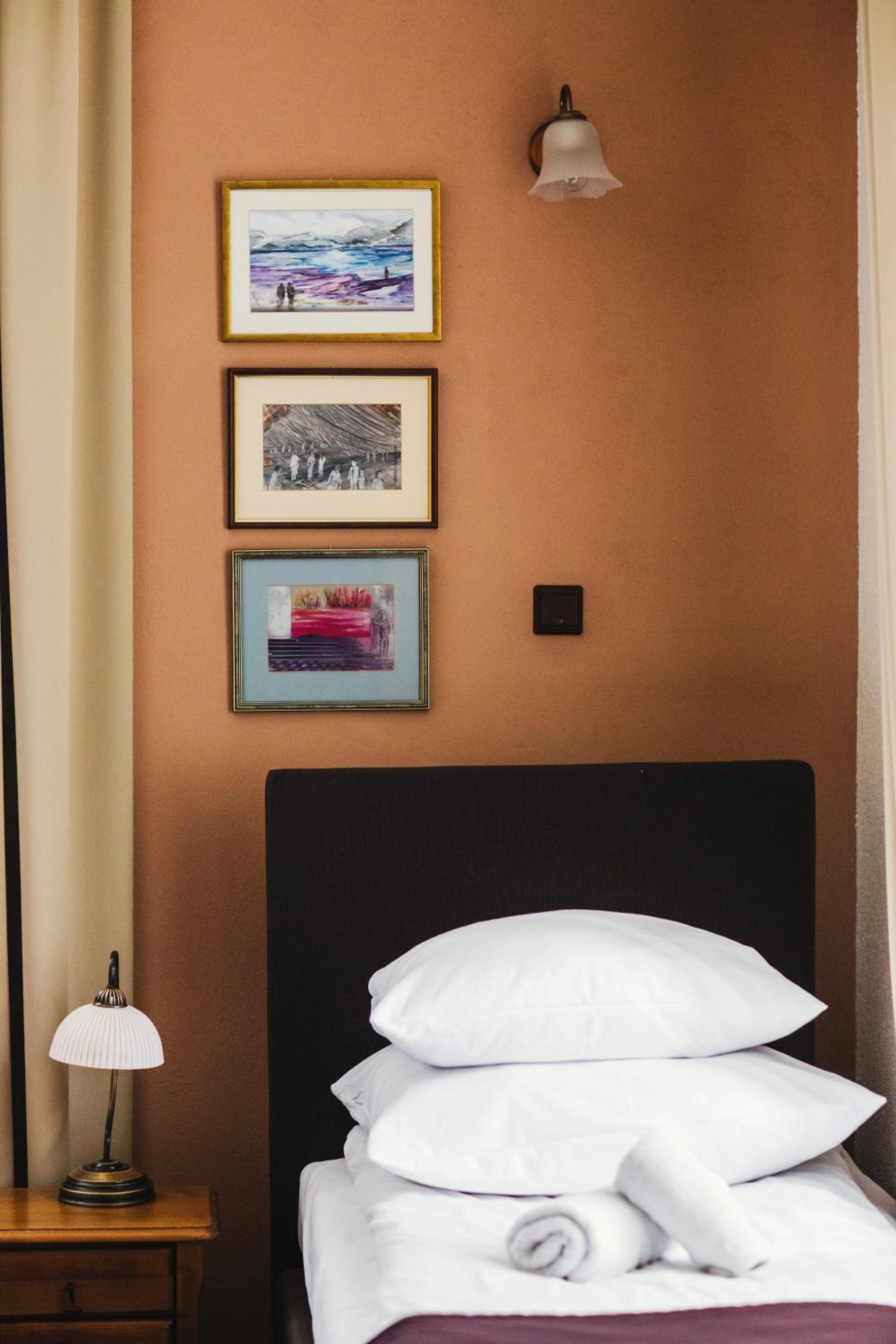 Triple Room - Photo 7