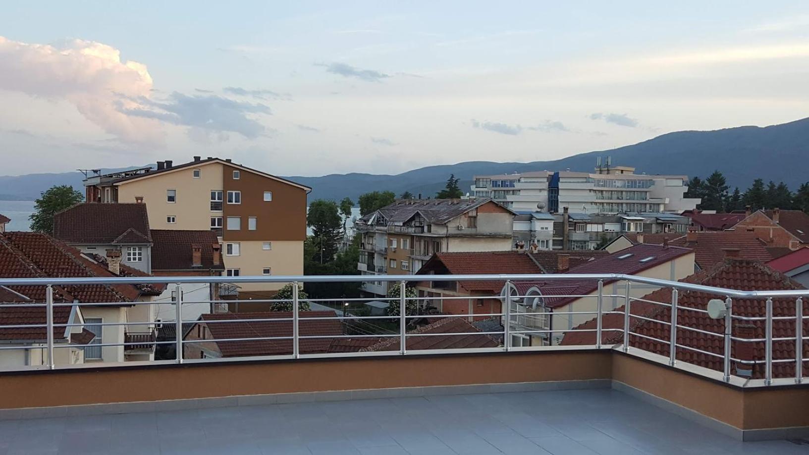 Apartment with Terrace photo 2