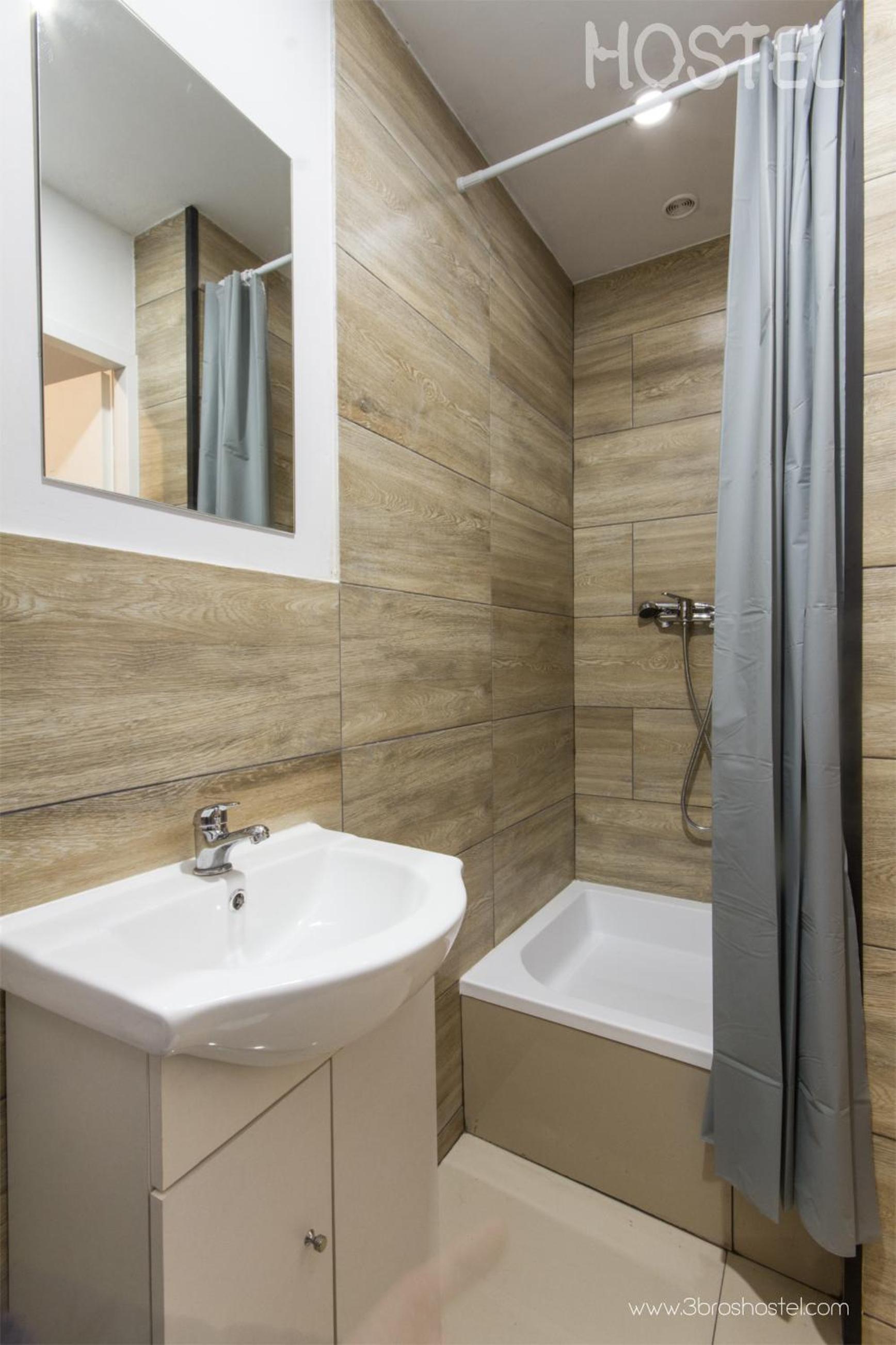 Double Room - Photo 2
