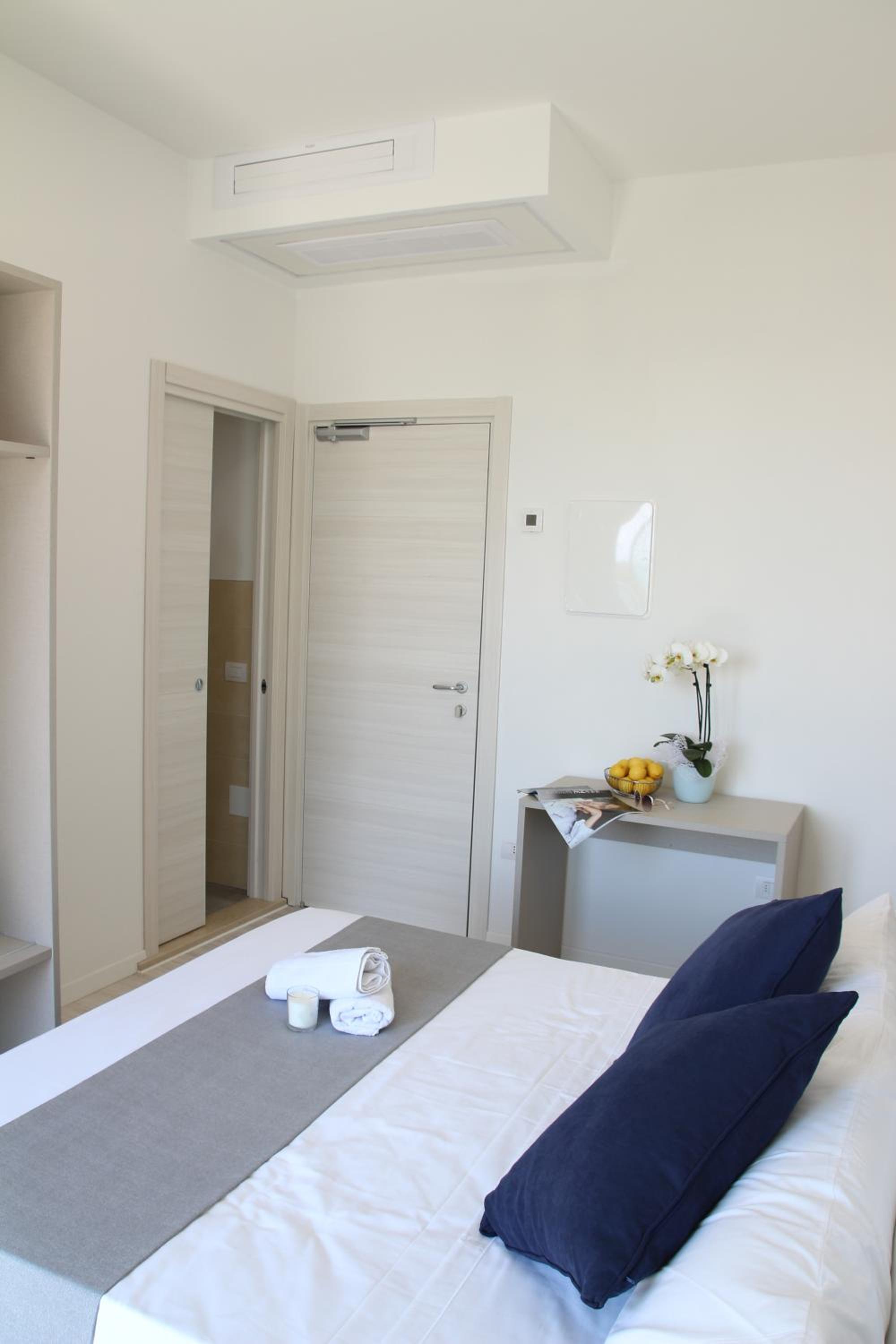 Family Room - Photo 34