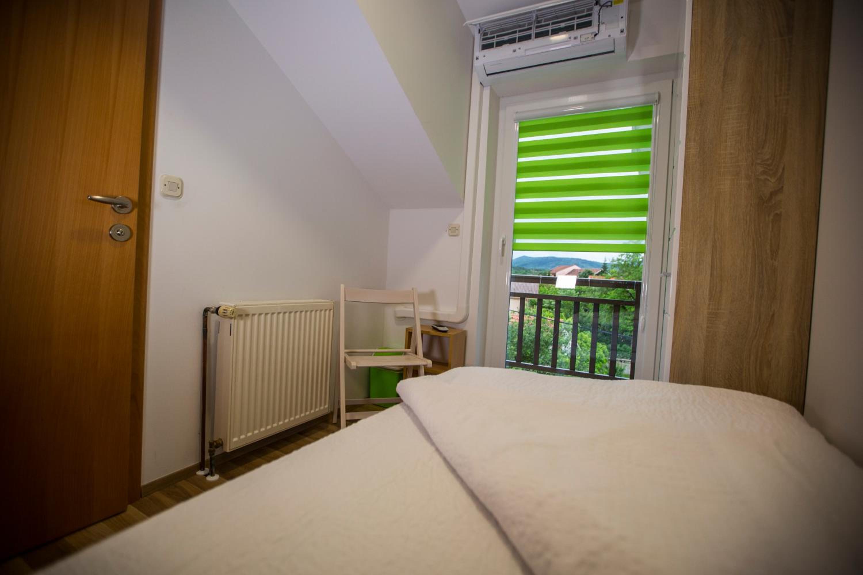 Single Room With Private Bathroom photo 1