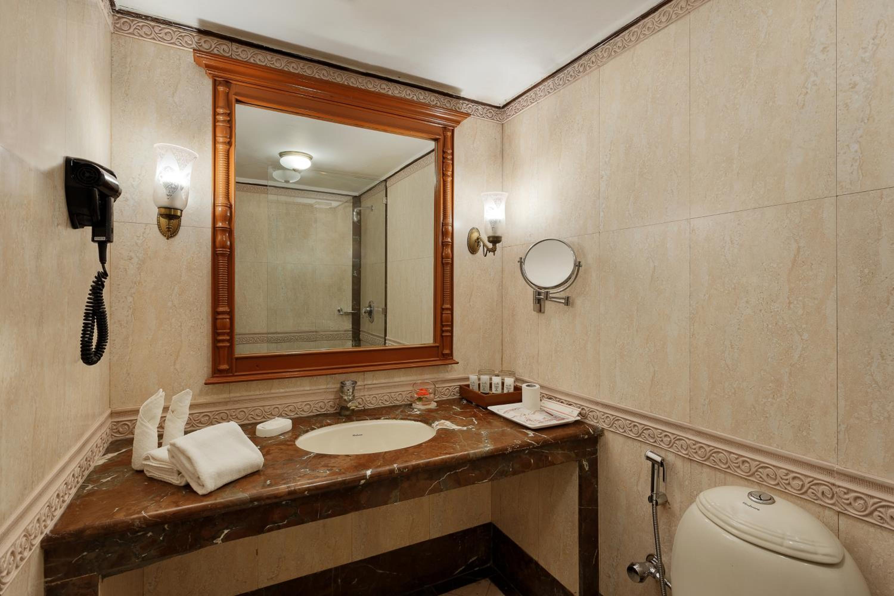 Naini Hill View Room with Evening Hi Tea, 10% discount on Food, Spa & Soft Beverages - Photo 2