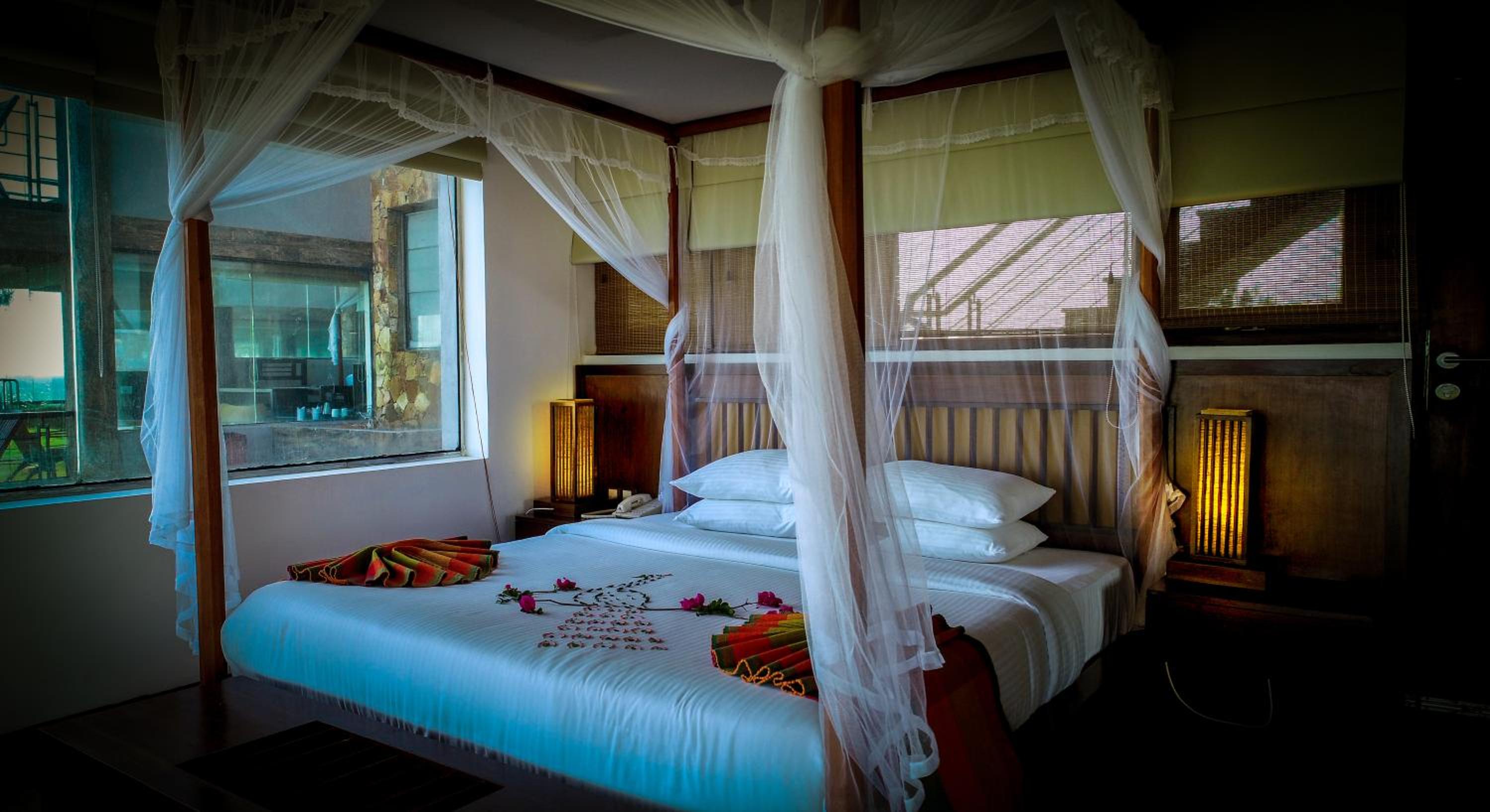Deluxe Double Room with Balcony and Sea View - Photo 1