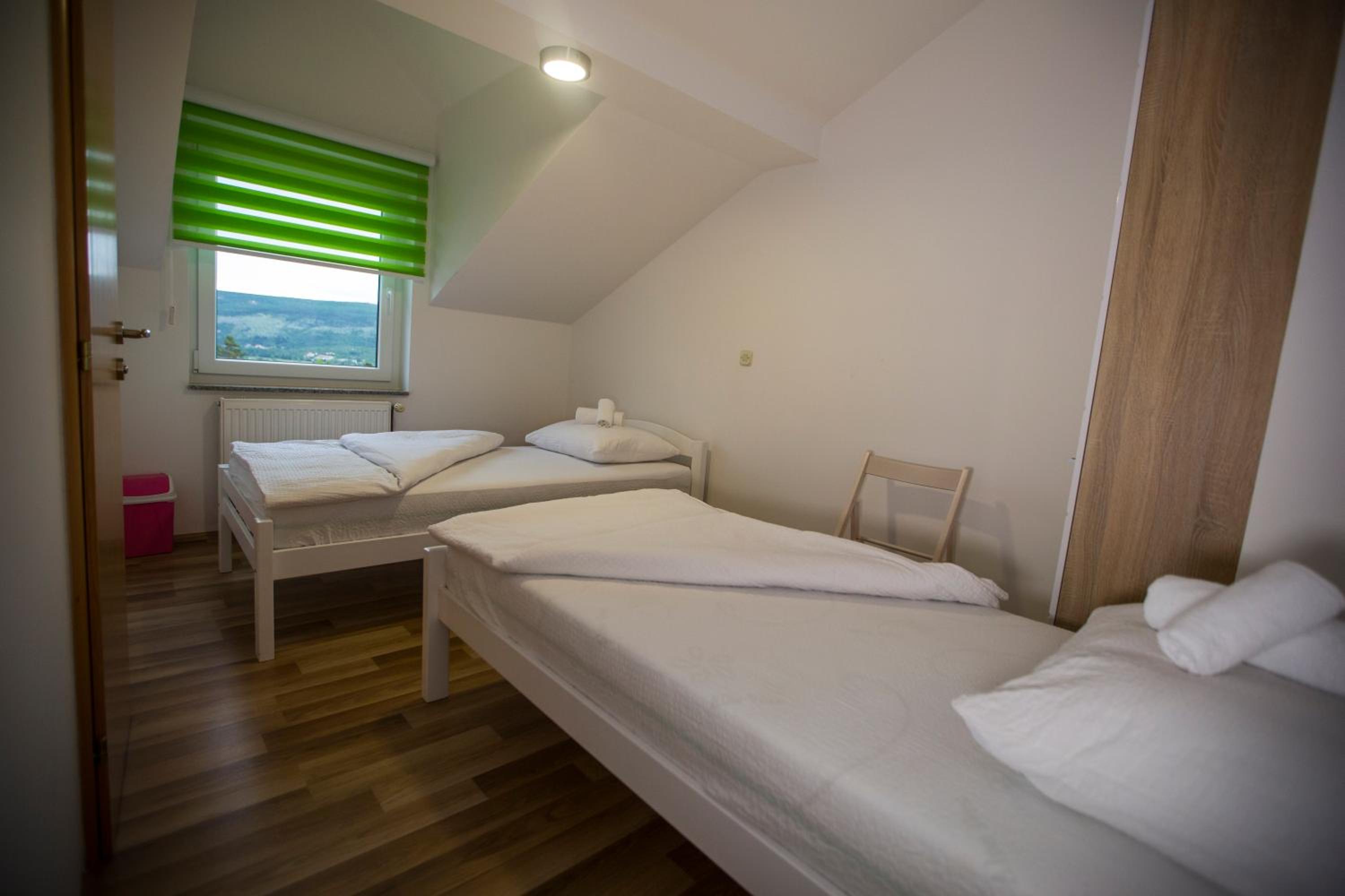Twin Room With Bathroom photo 1