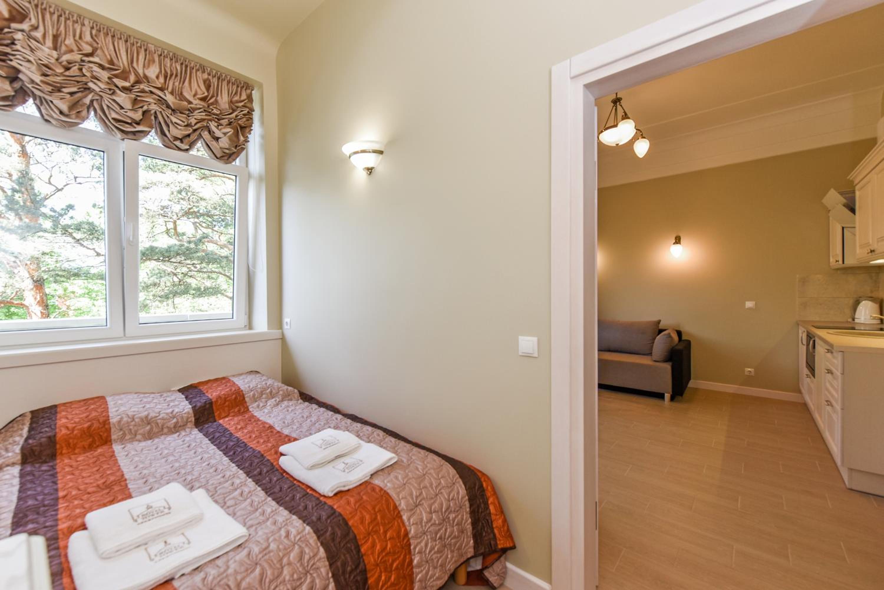 Queen Room with Balcony - Annex