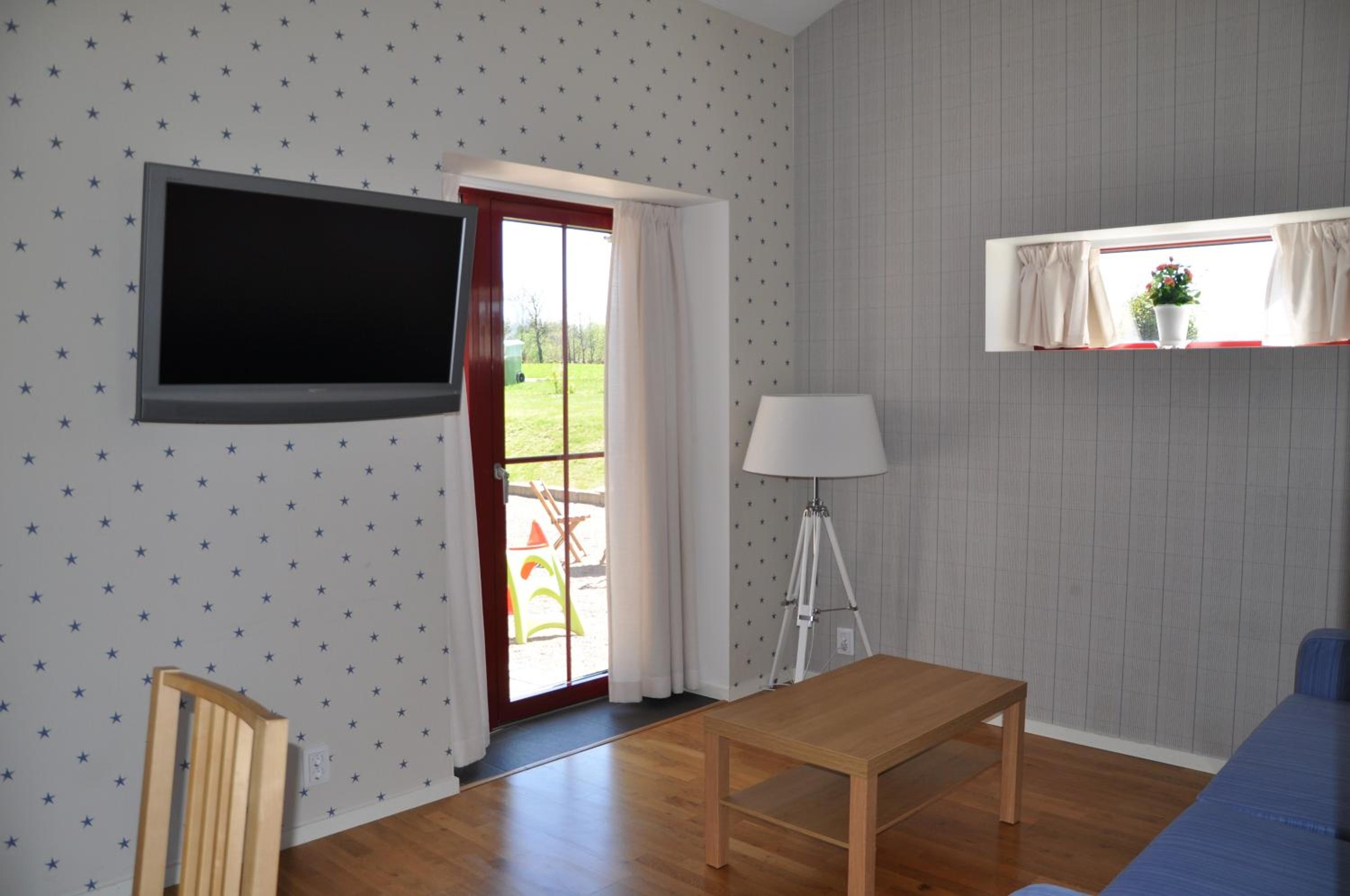 Suite - Photo 9