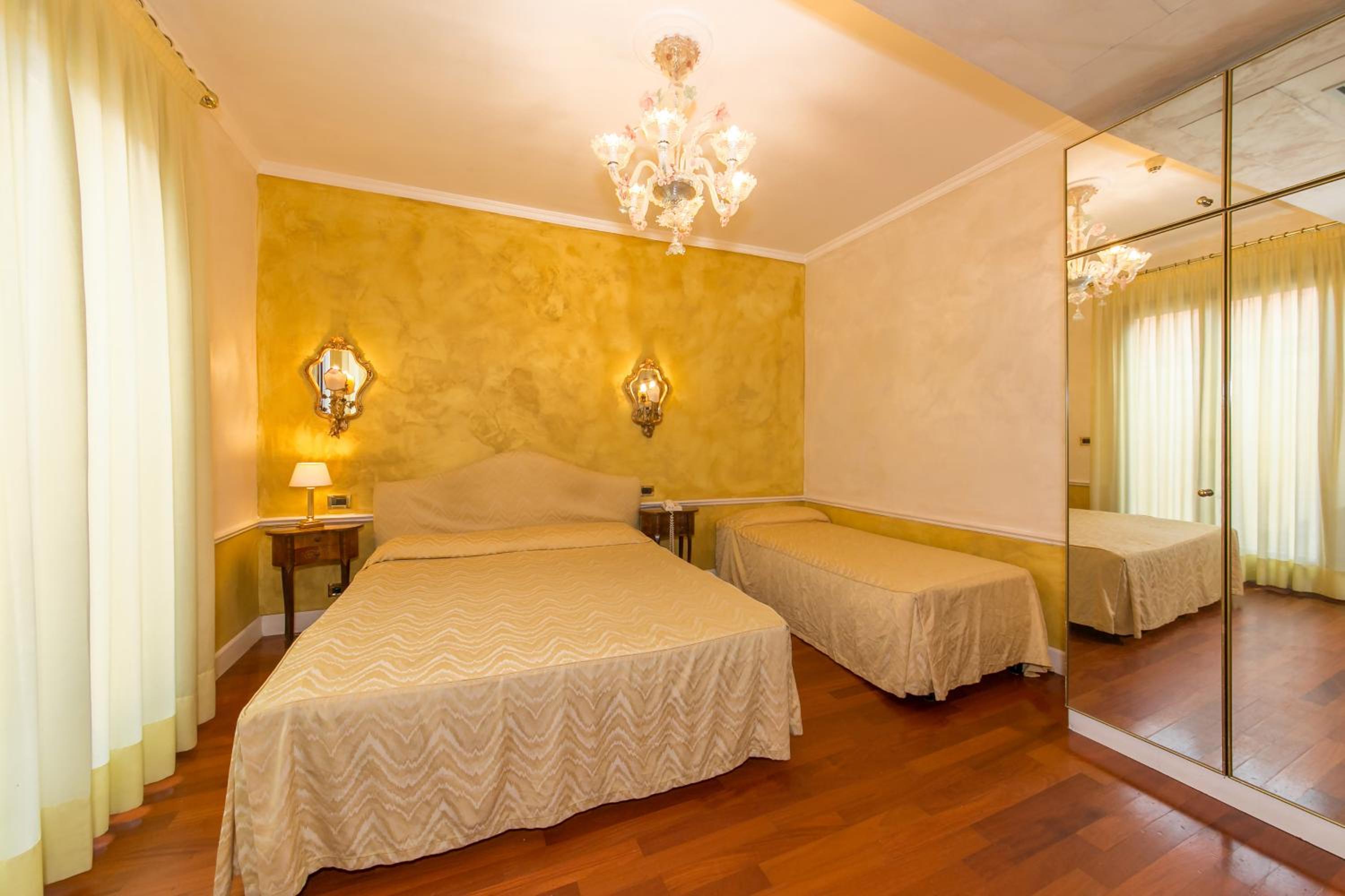 Triple Room photo 2