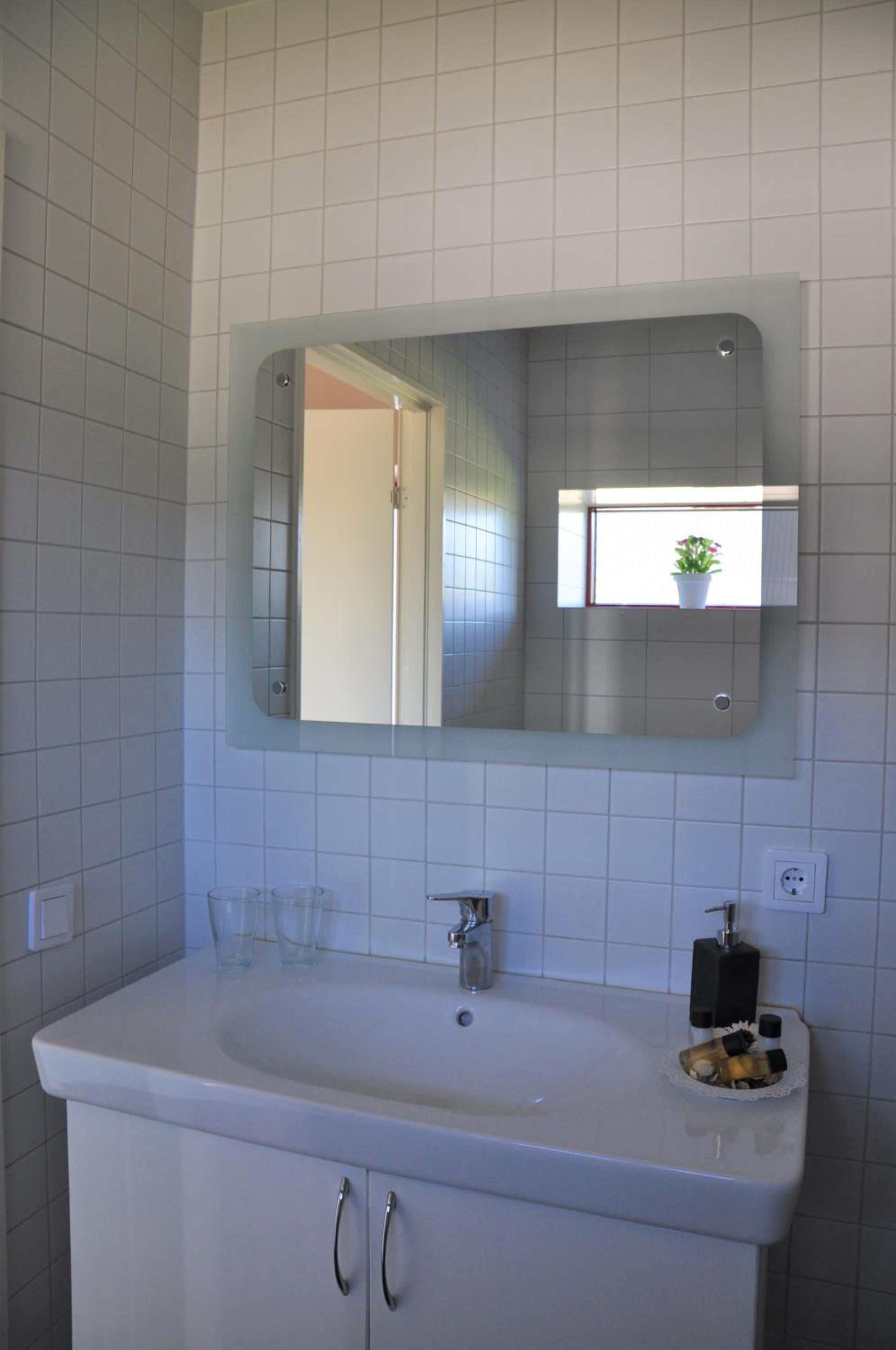 Double Room - Photo 12