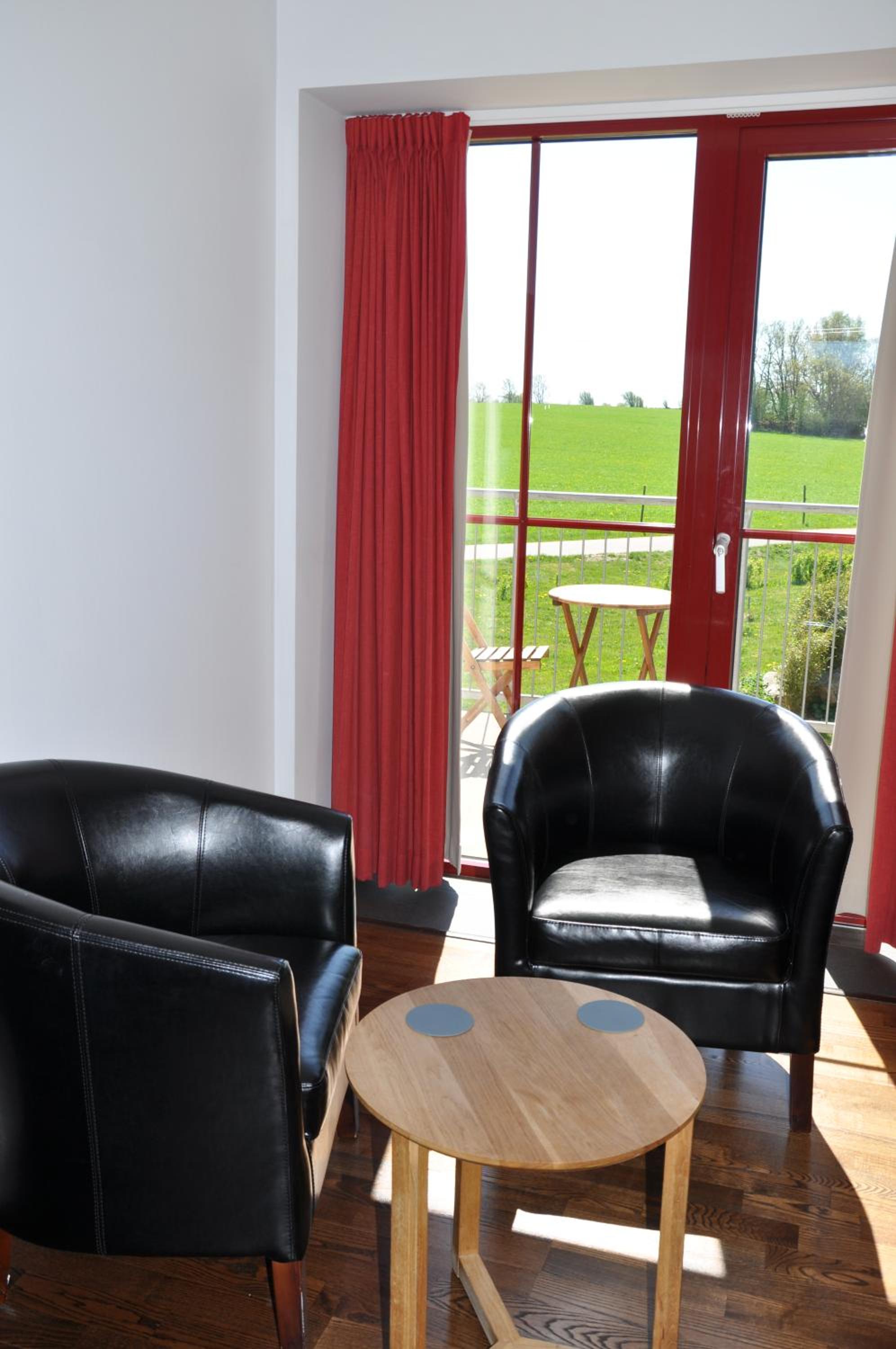 Double Room - Photo 8