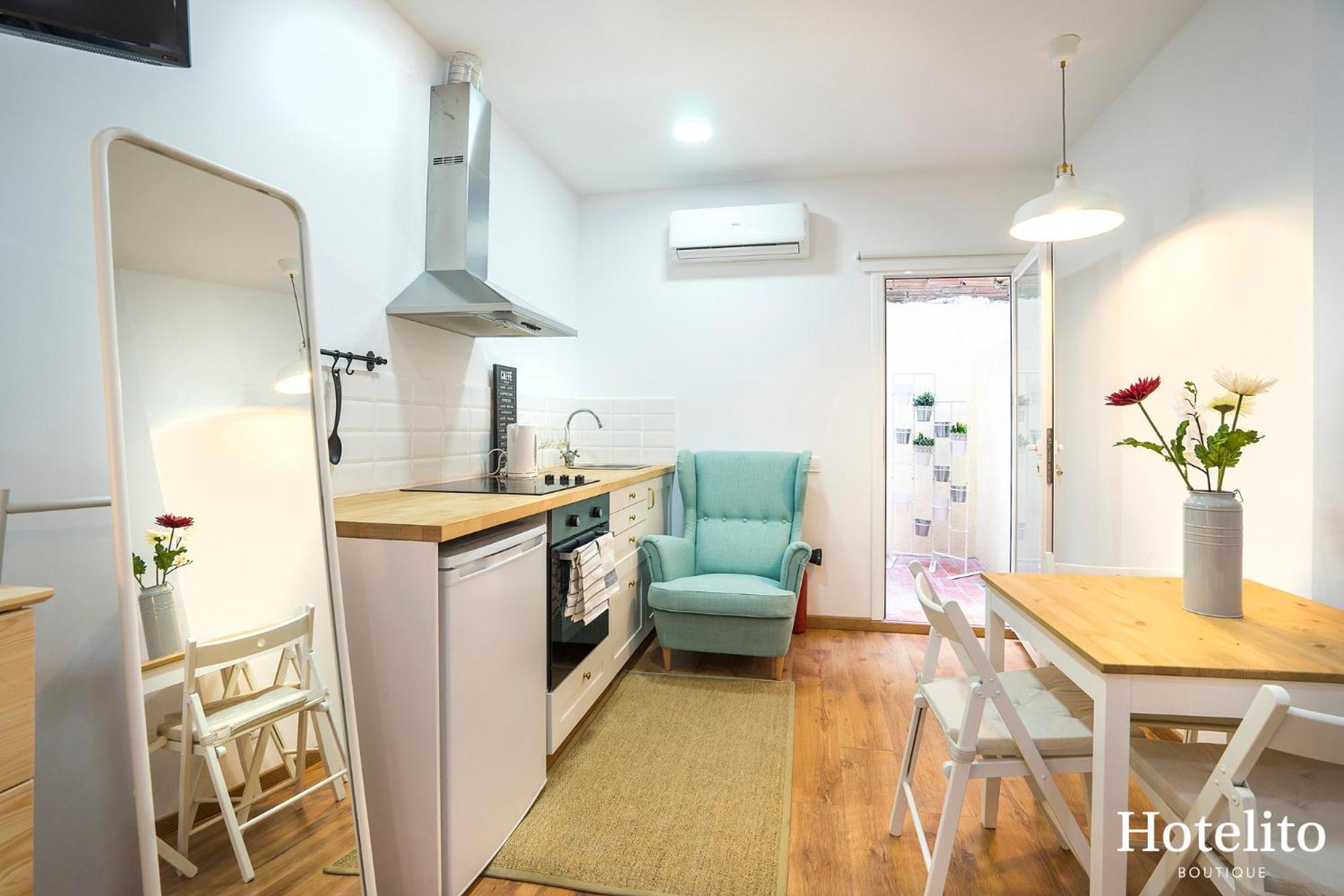 Studio with Terrace - Photo 6