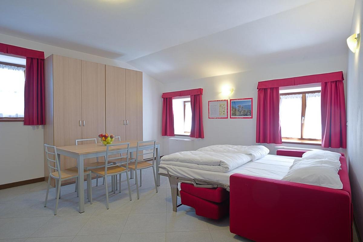 Apartment photo 2
