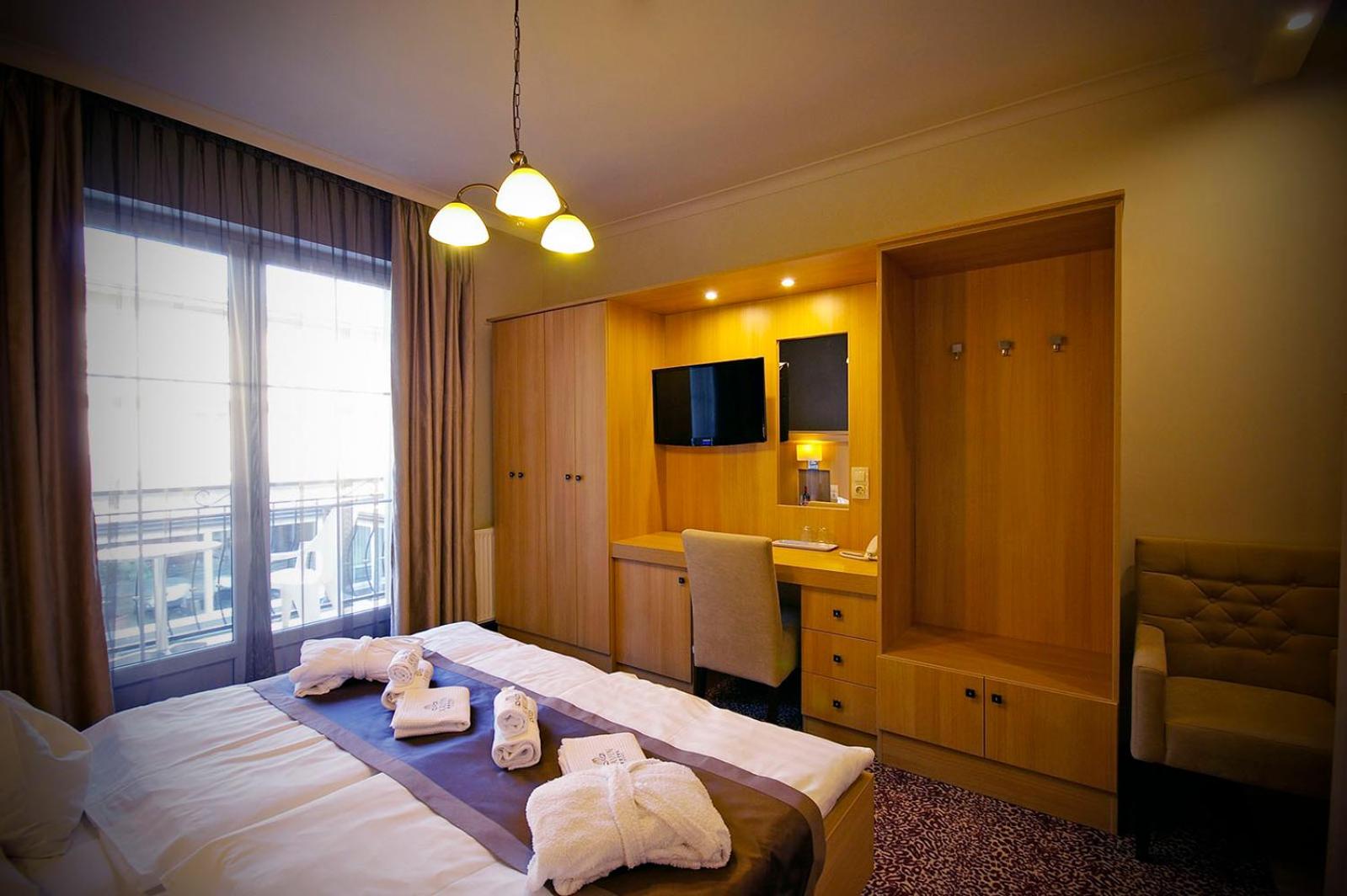 Double or Twin Room - Photo 1