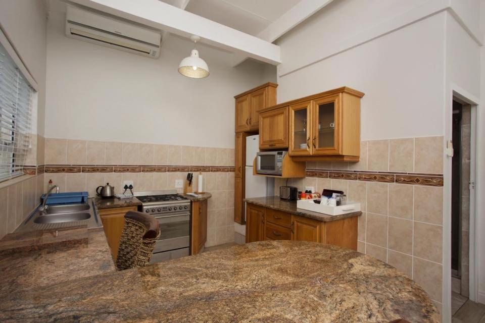 Deluxe Double Room with Sea View photo 2
