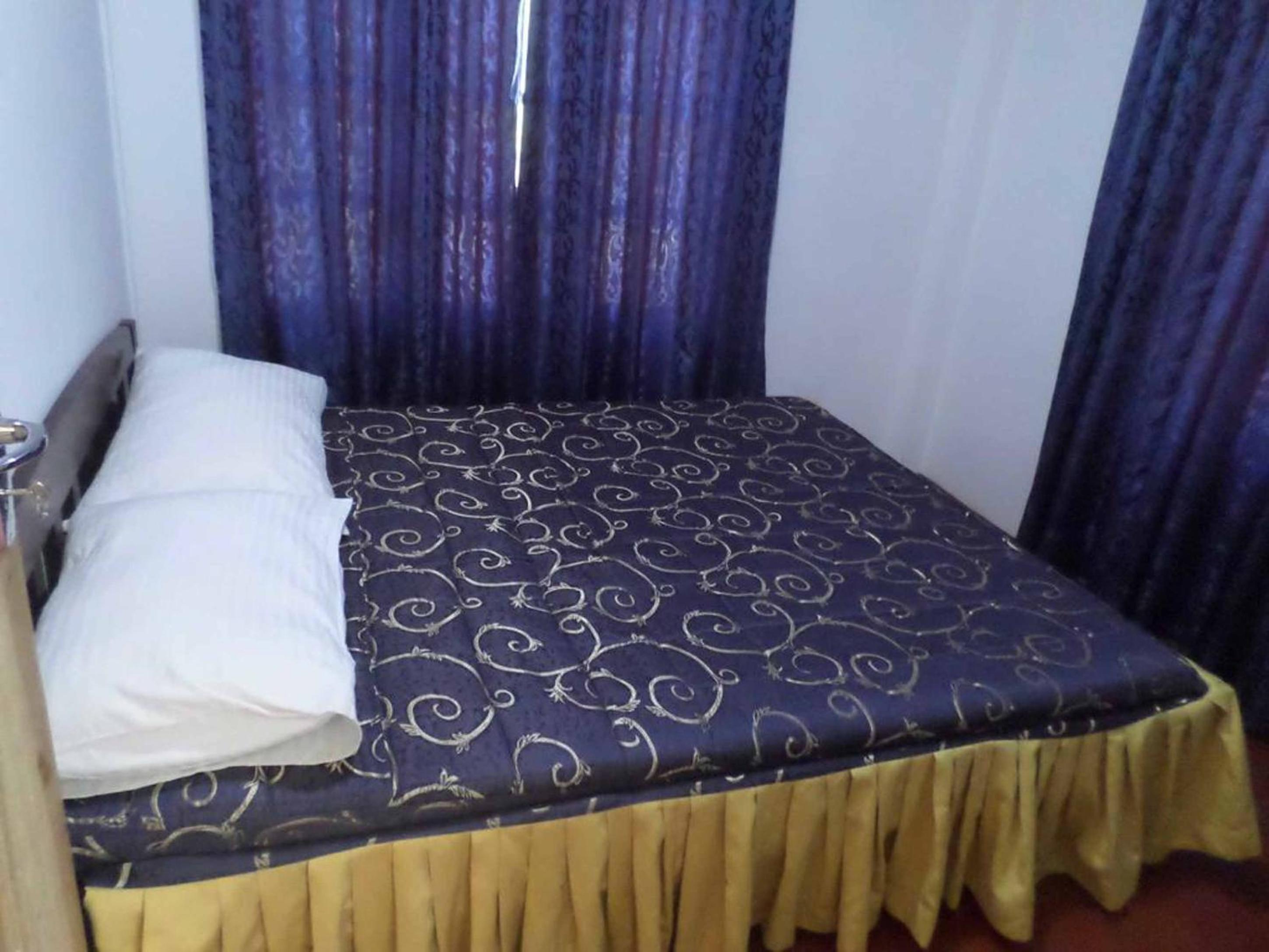 Double Room with Shared Bathroom photo 1
