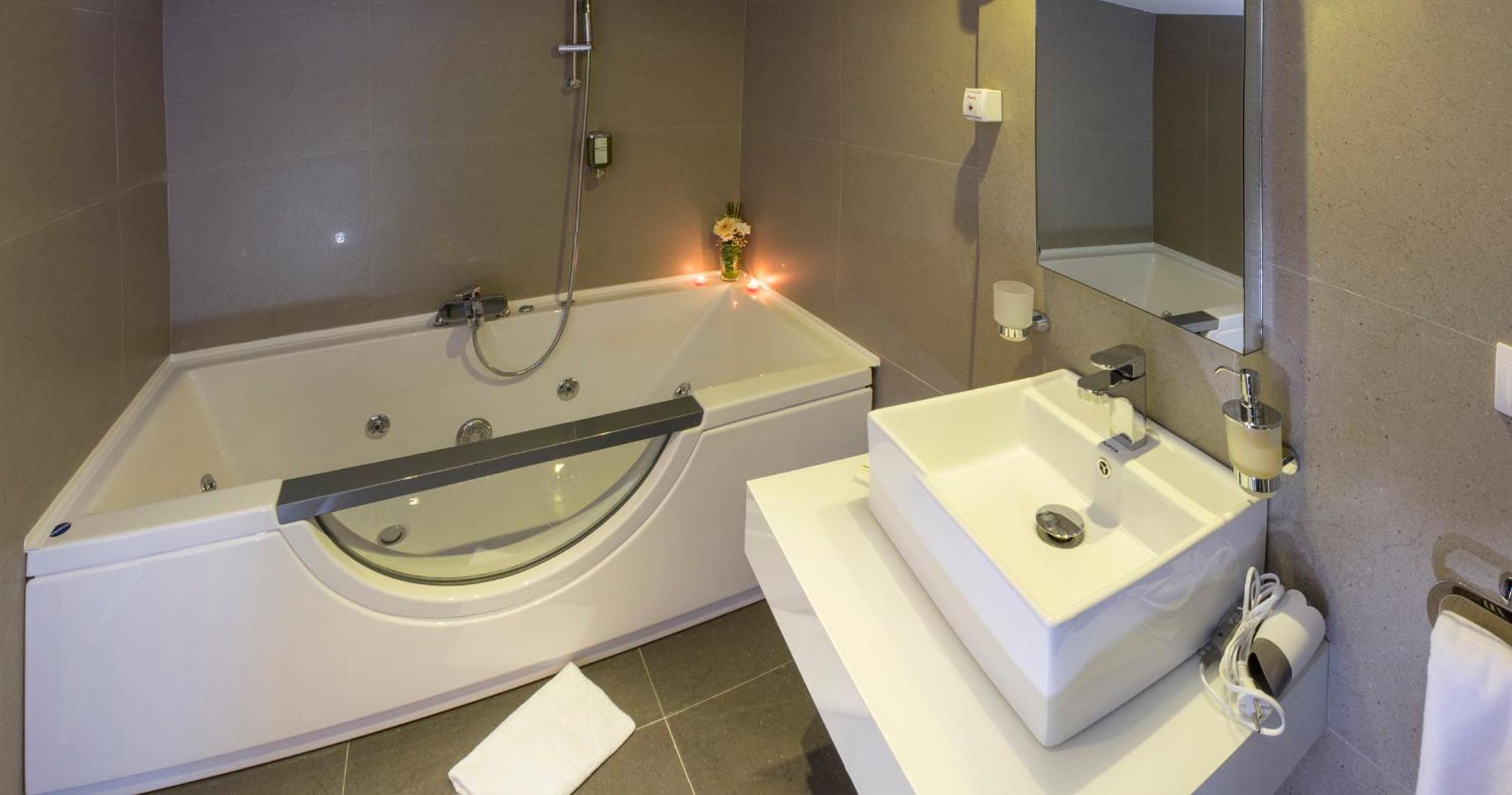 Double or Twin Room photo 1