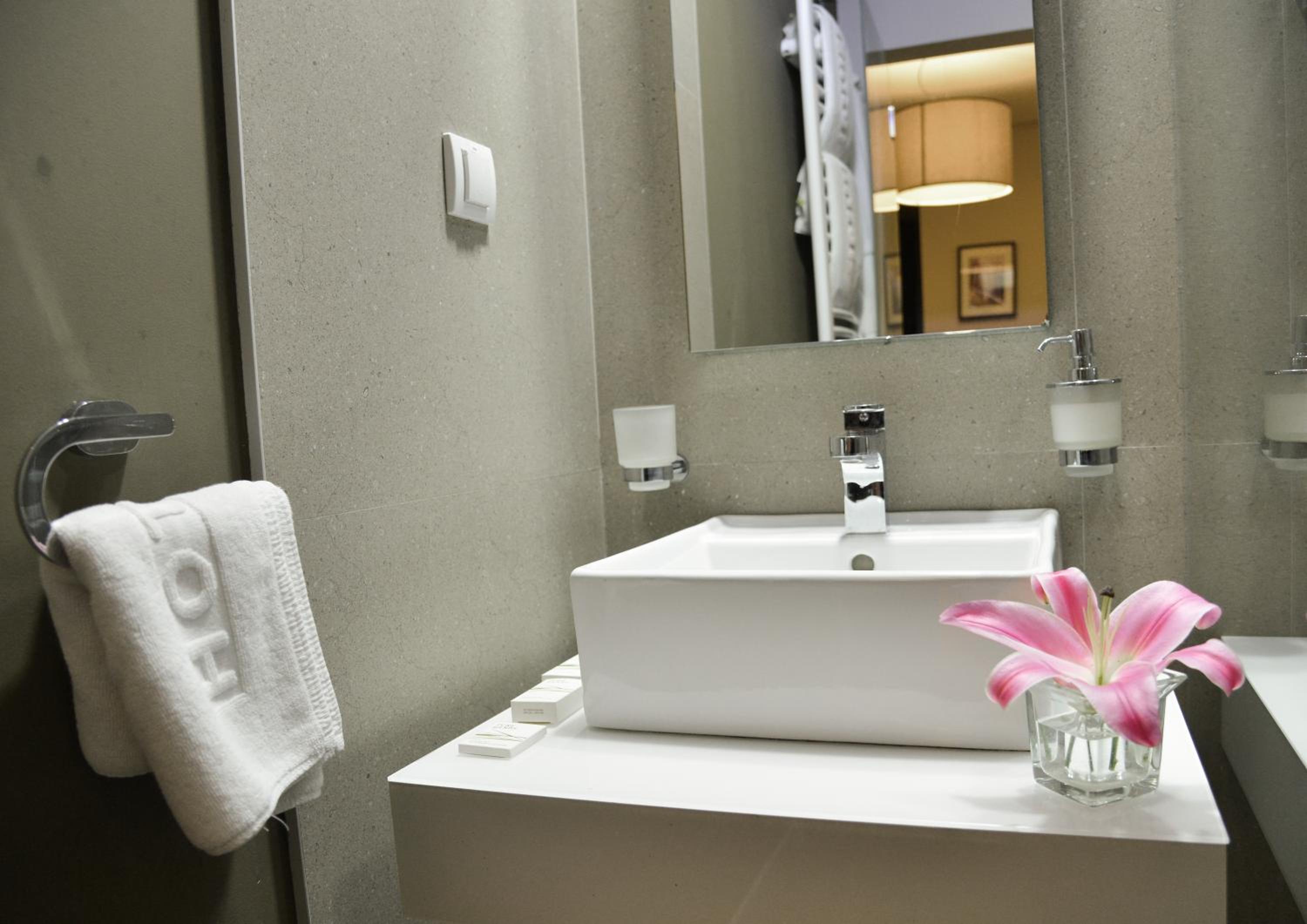 Double or Twin Room photo 2