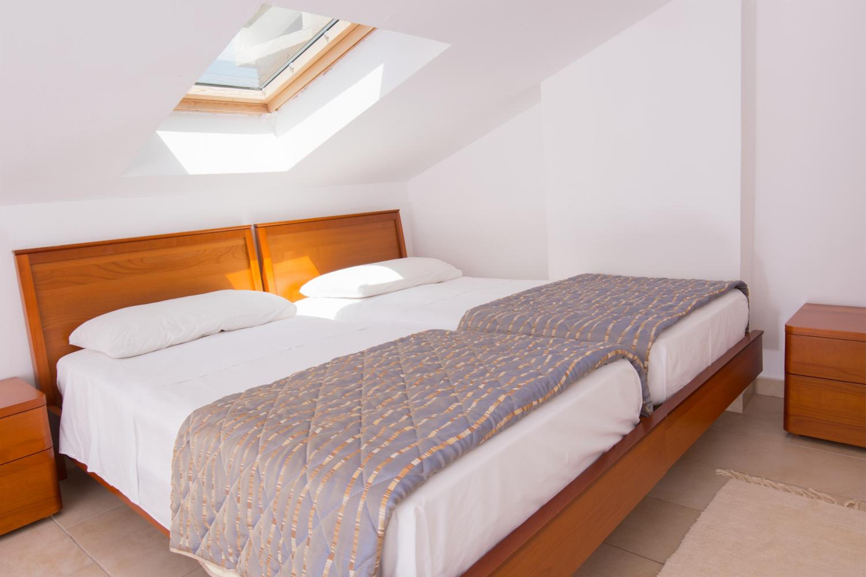 Maisonette photo 1