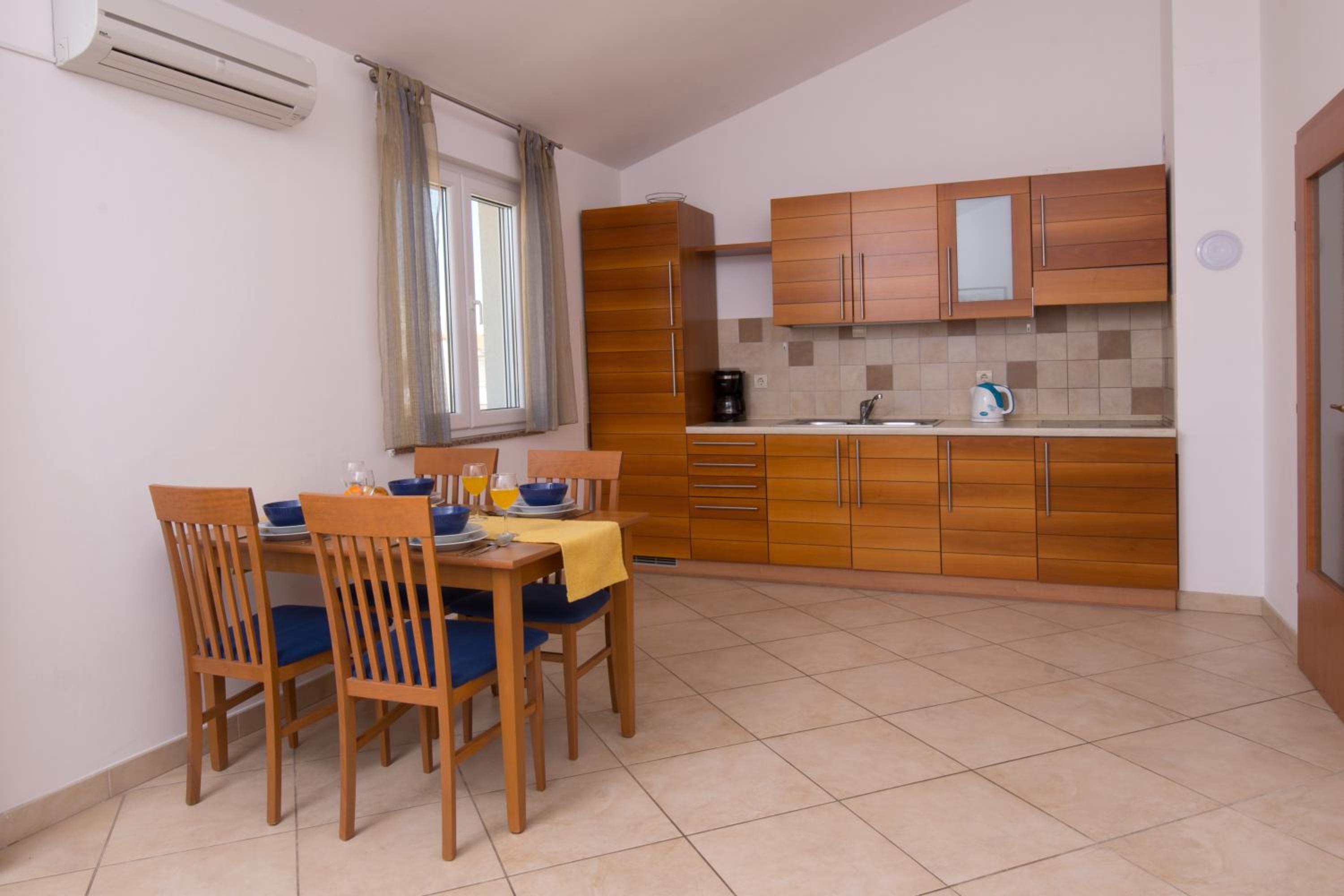 Maisonette photo 3