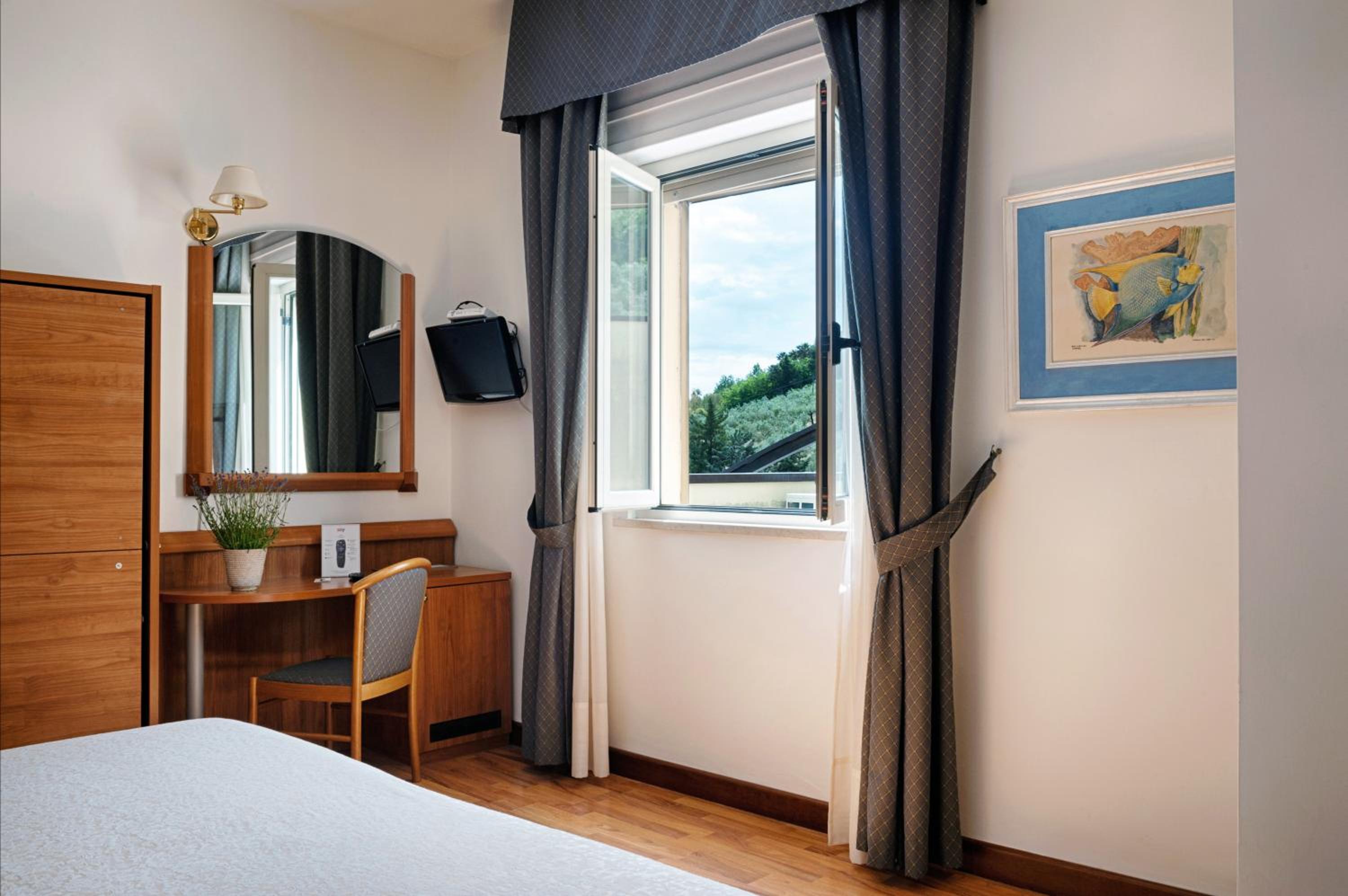 Double or Twin Room photo 2