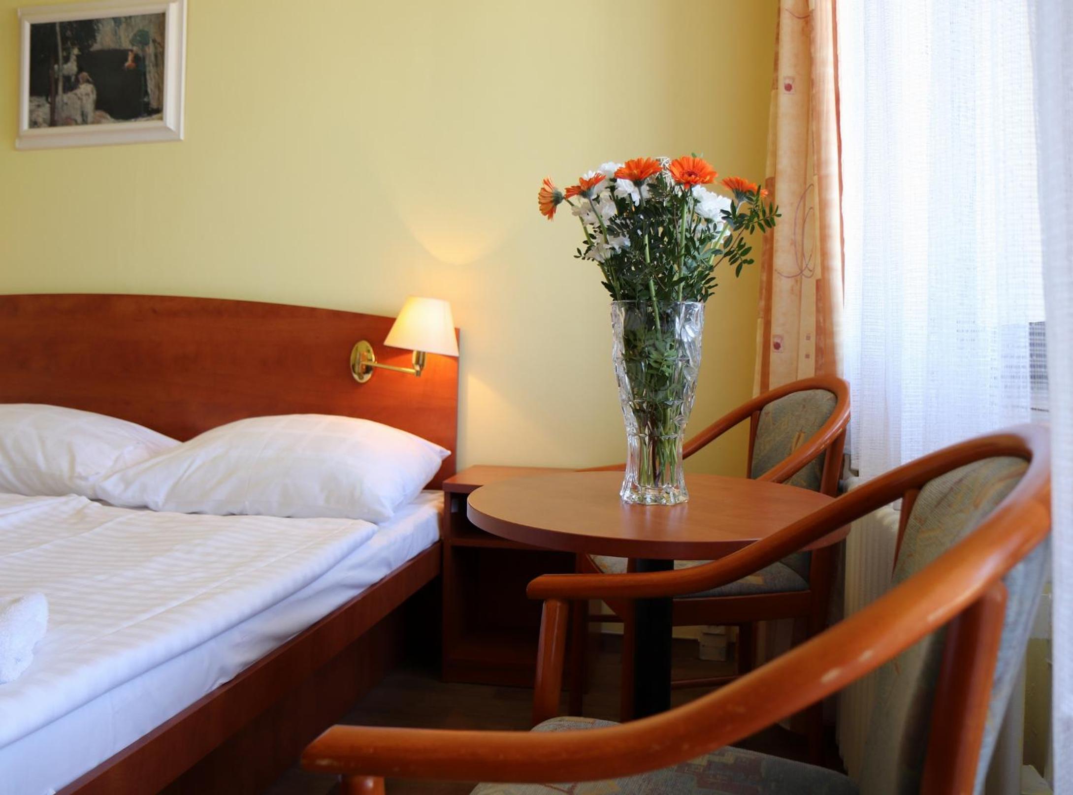 Standard Single Room with Shower
