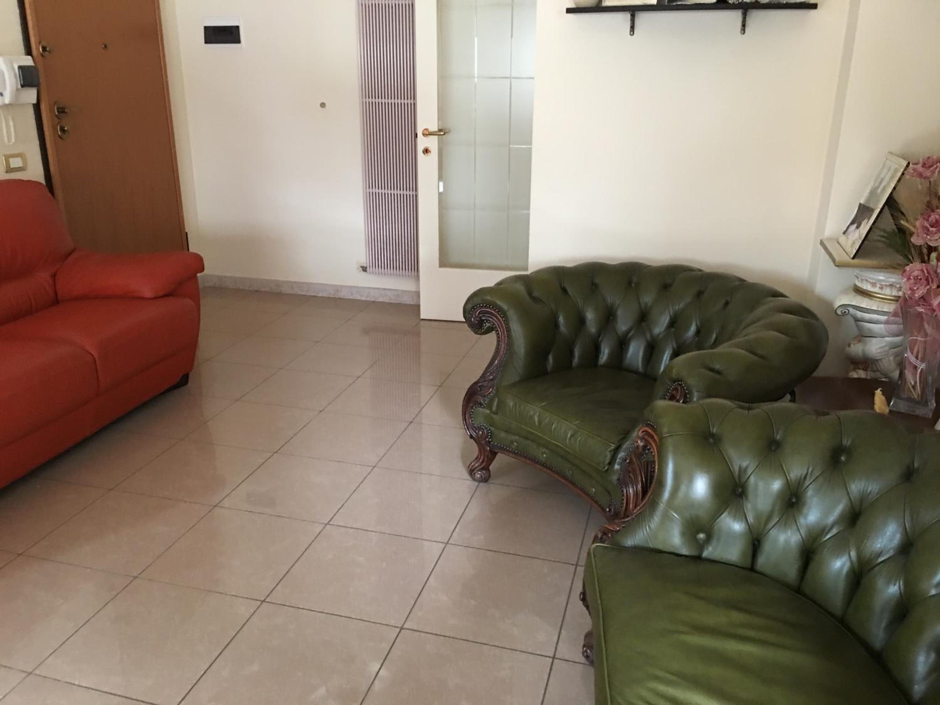 Family Room - Photo 9