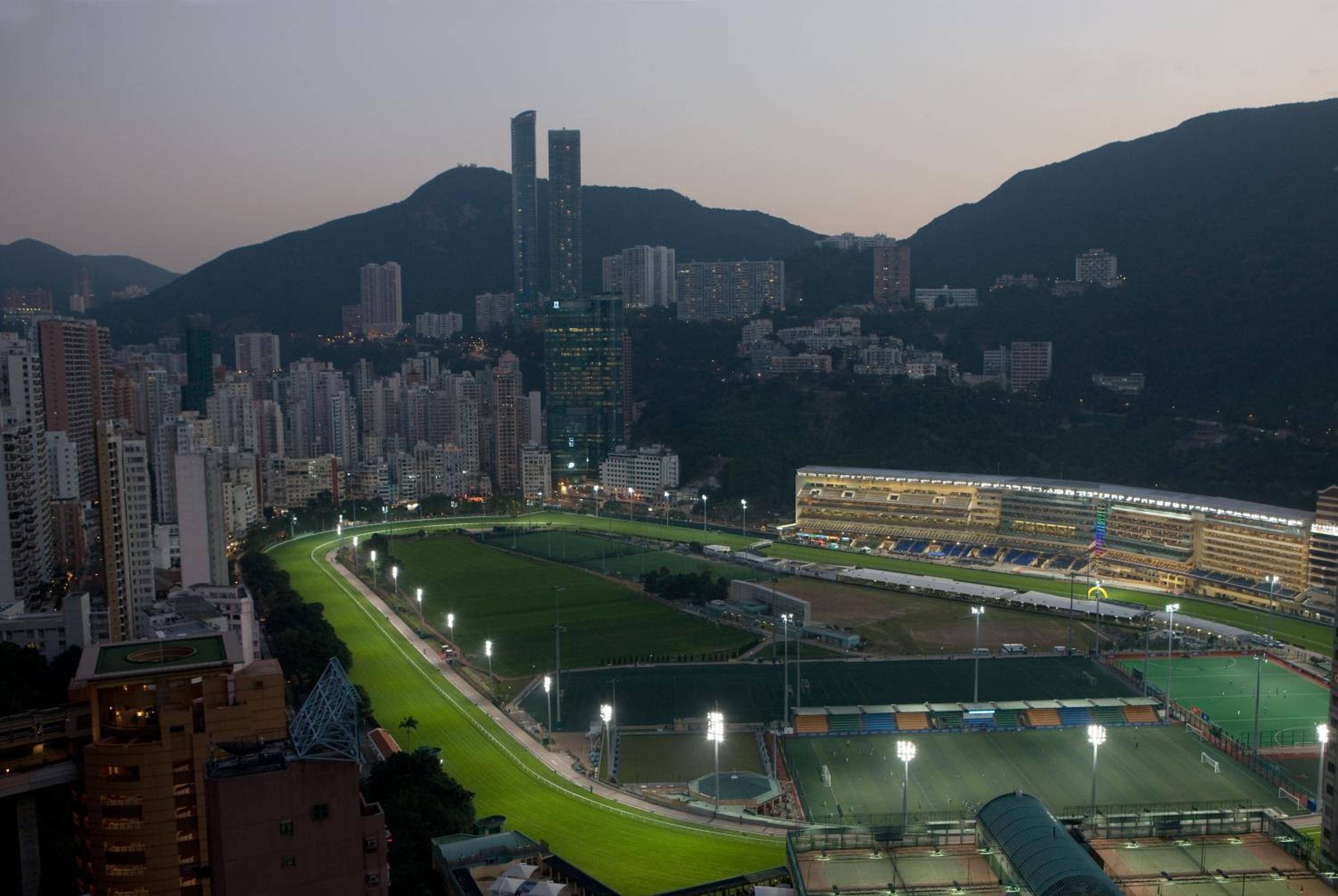 Premium King Room with Racecourse View