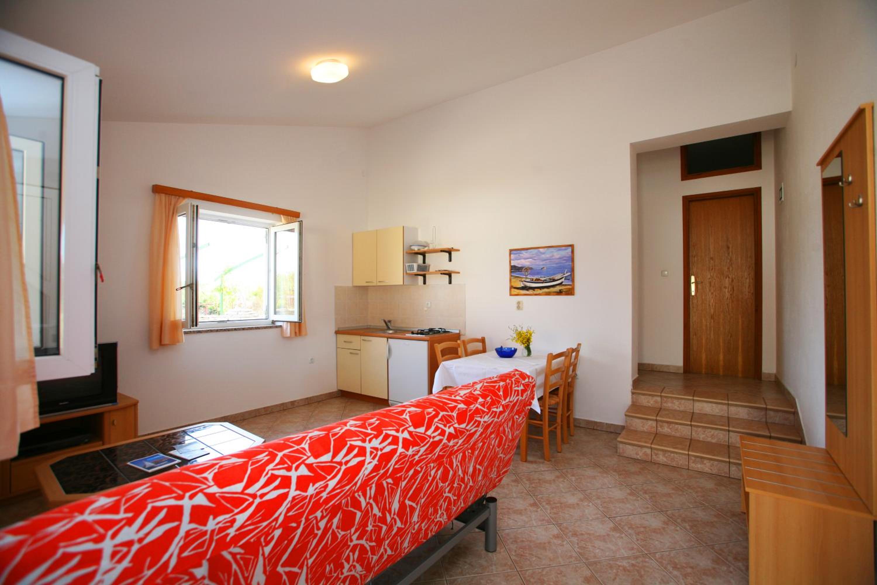 Apartment with Pool View  photo 3