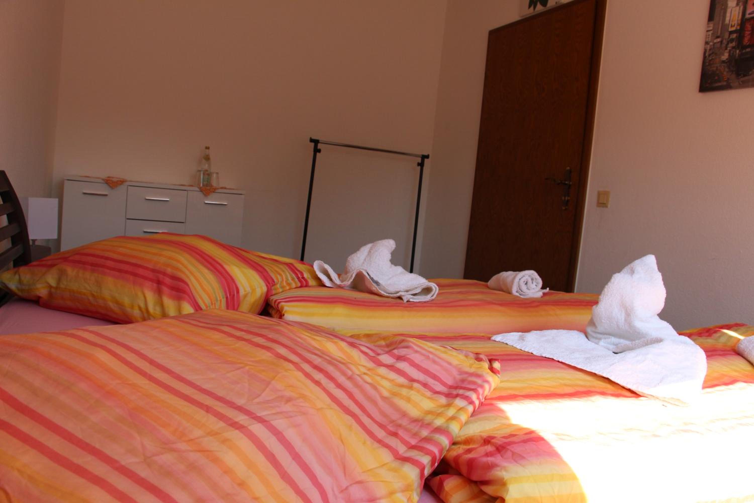 Apartment with Shower - Photo 2