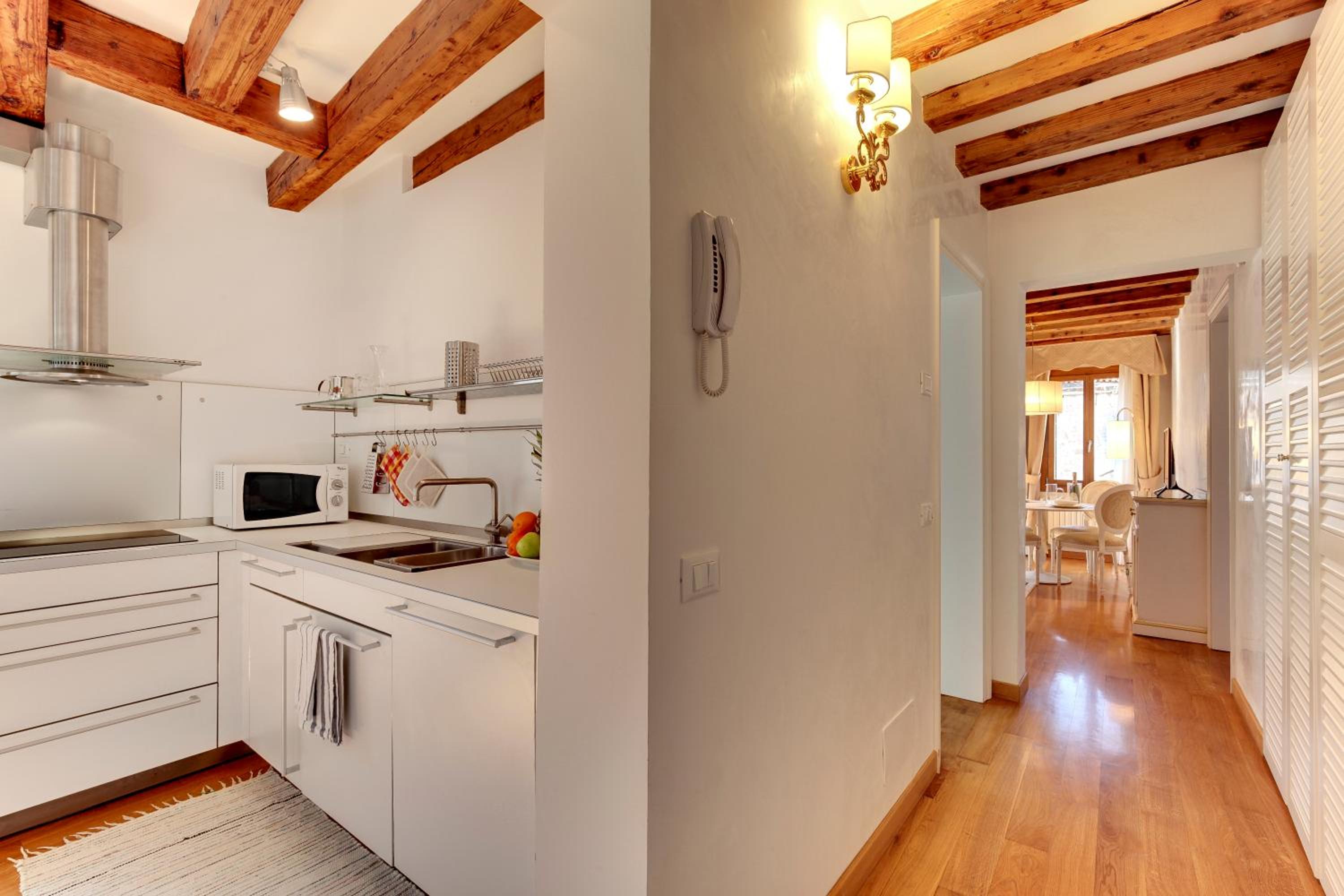Superior Apartment photo 3