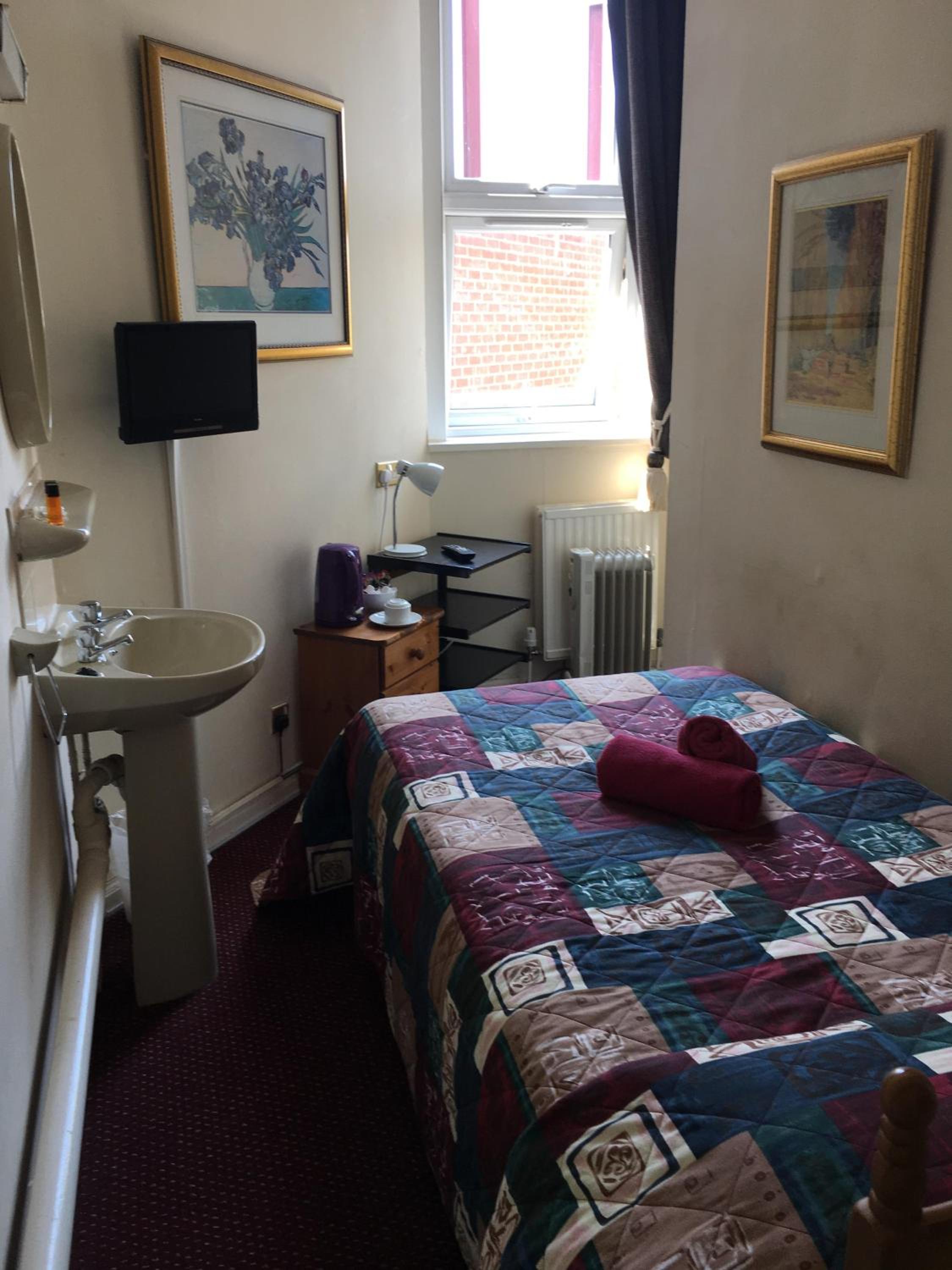 Standard Single Room photo 3