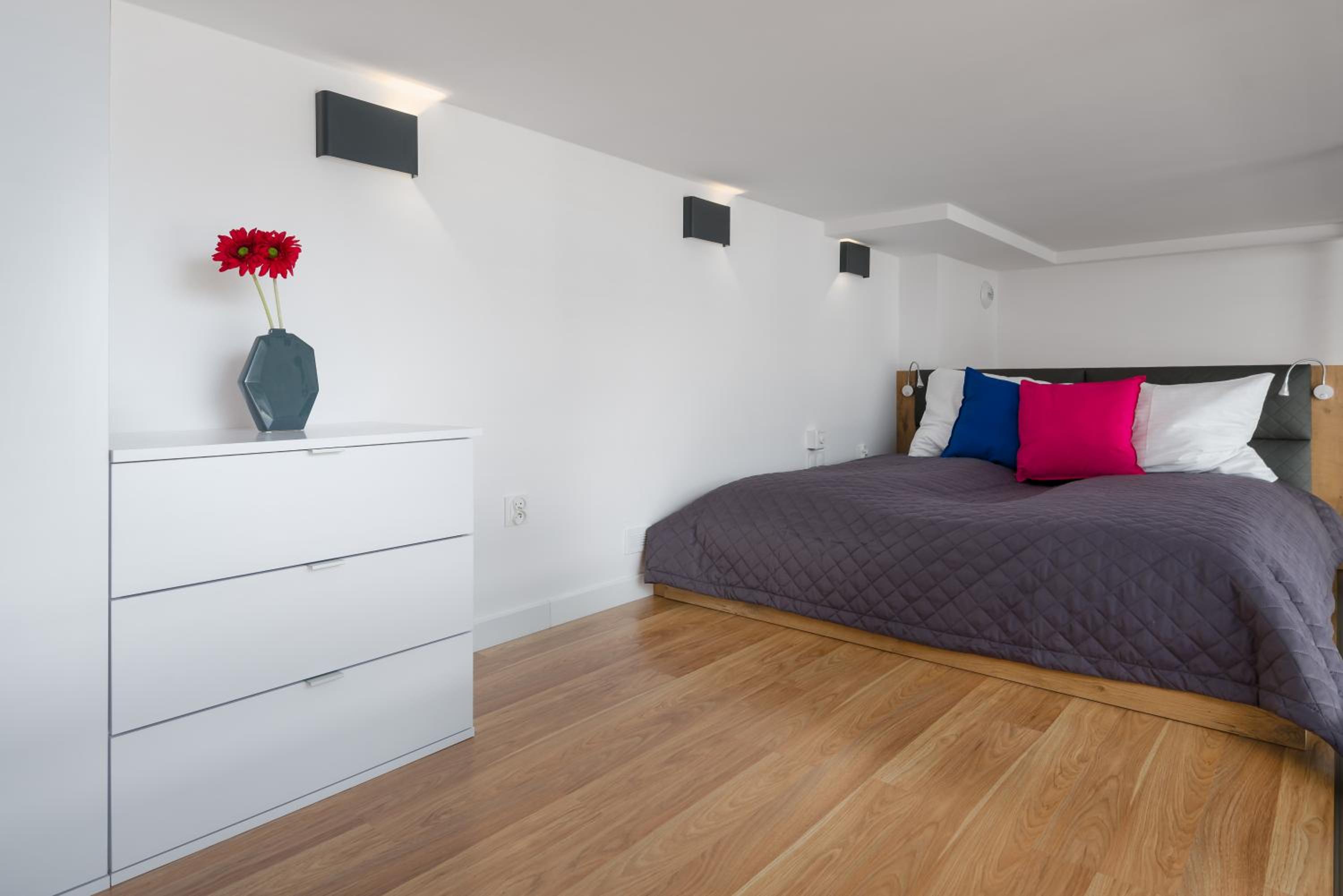 Apartment - Photo 2