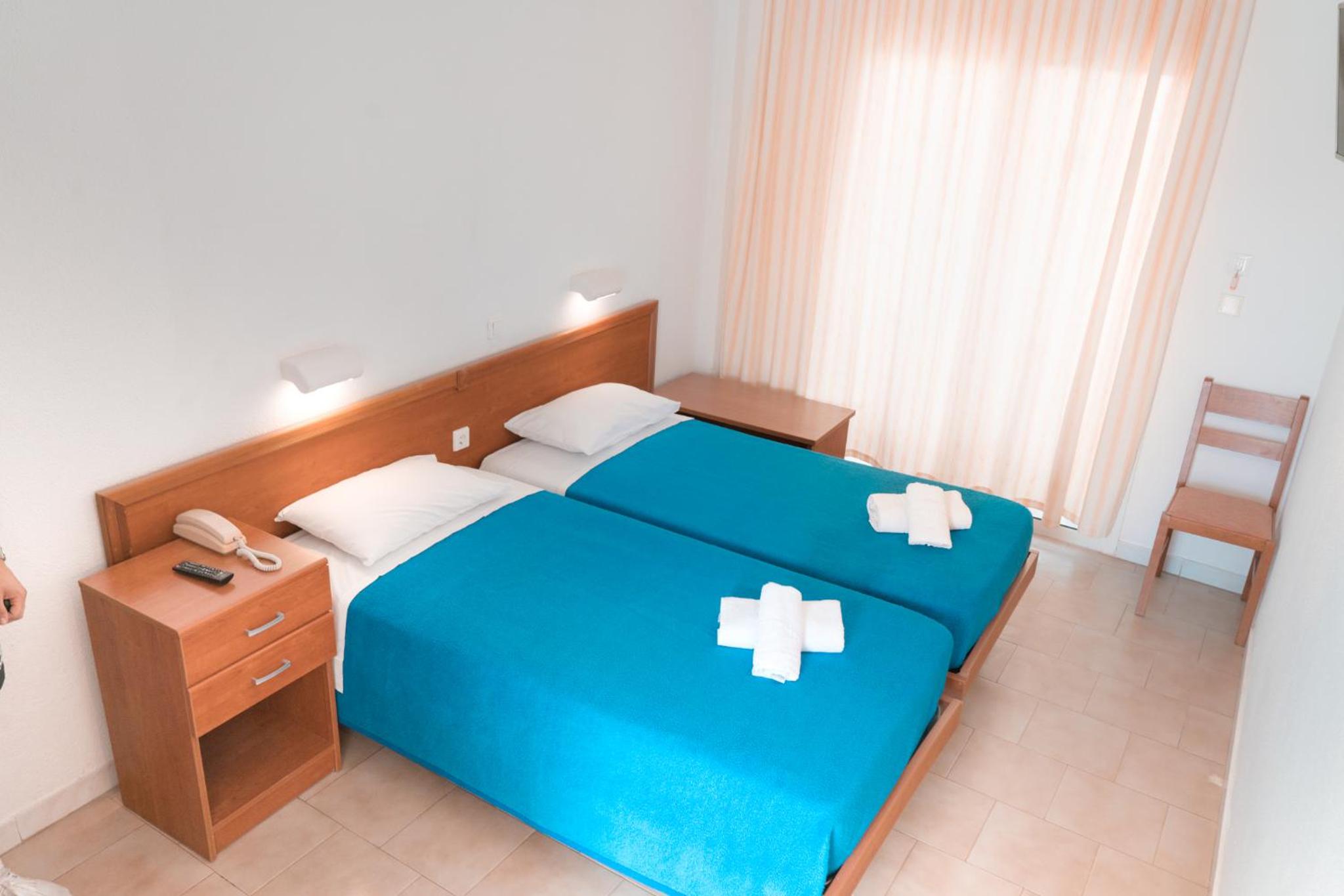 Double or Twin Room - Photo 3