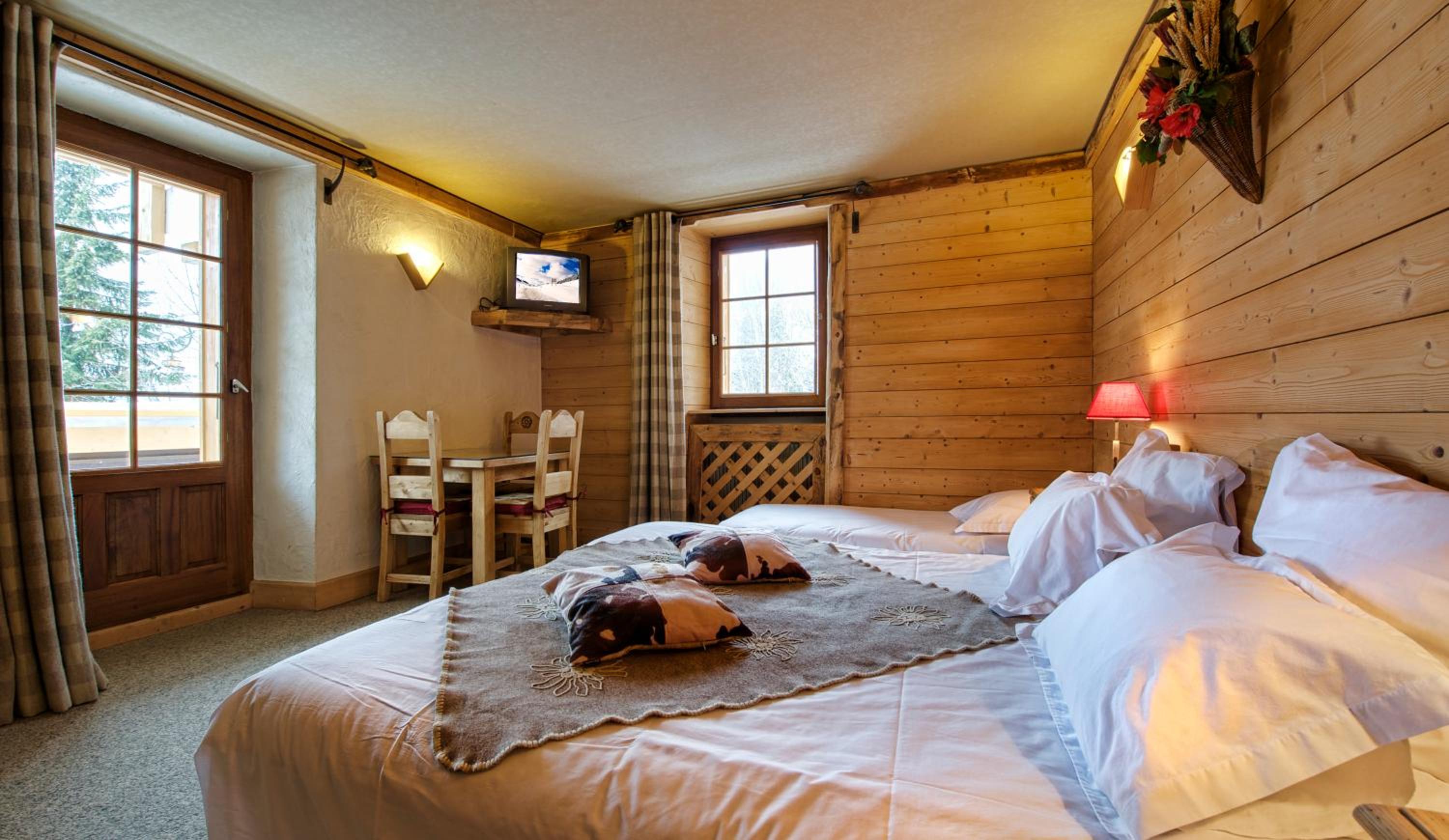 Standard Room - 2 People - Photo 3